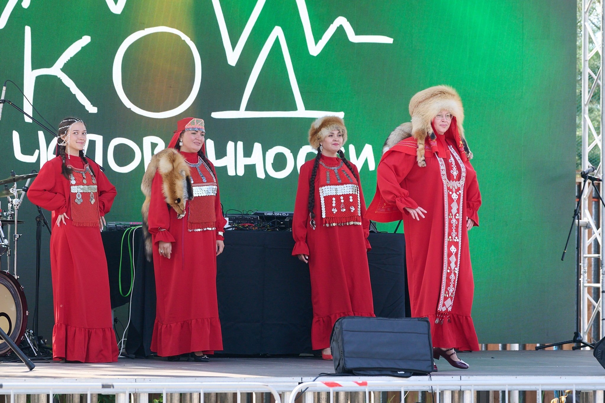Код человечности. Студия по производству фото и видеоконтента «АППЕРТУРА»