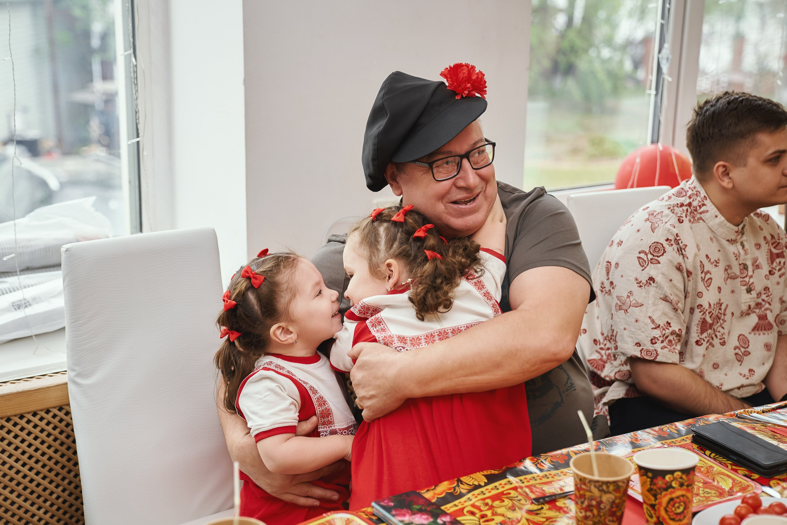 Фотограф на день рождения. Репортажный фотограф Евгений Опарин