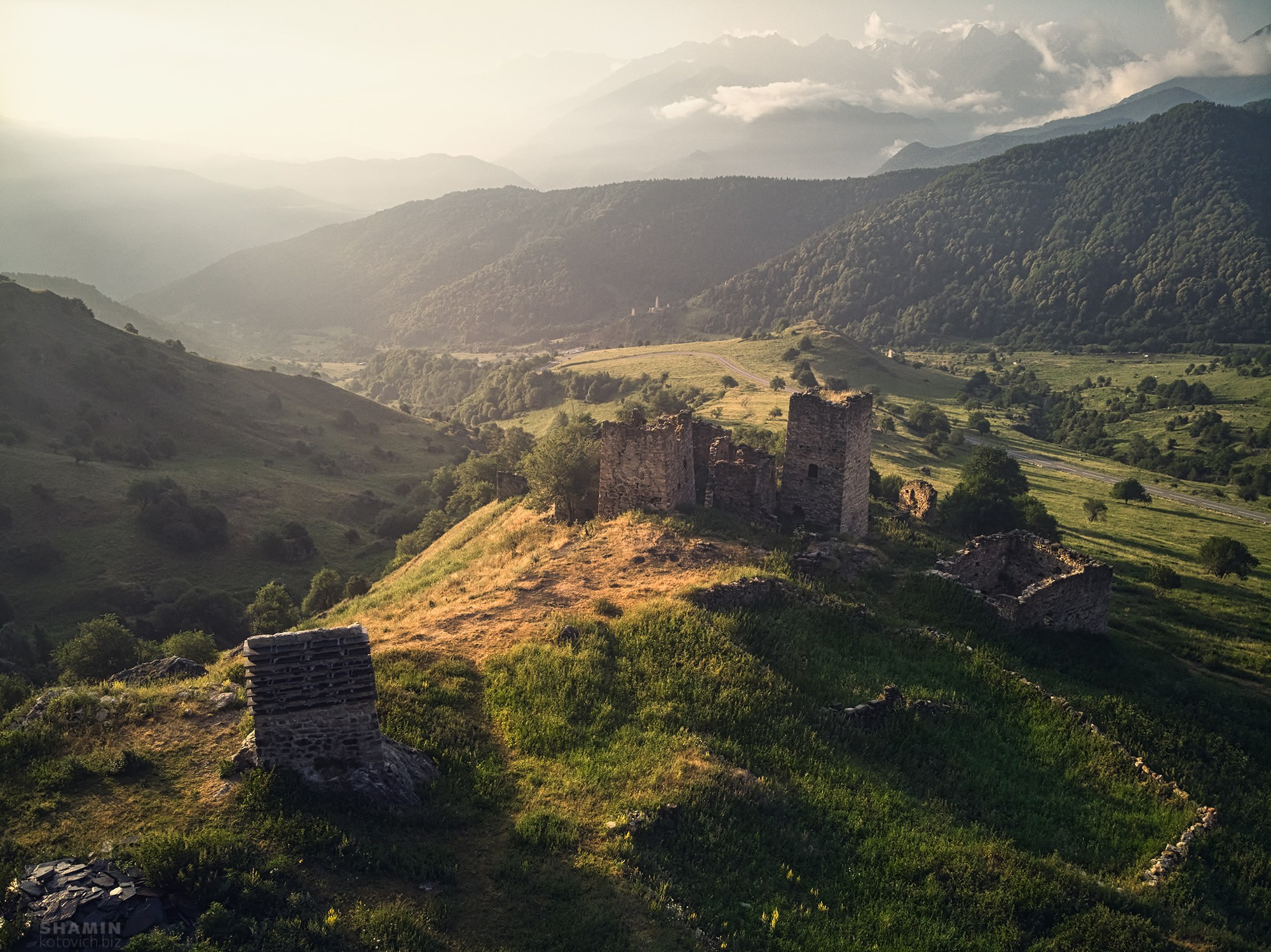 Классический пейзаж — фотограф Константин Шамин. Природа России и мира, горы, озёра, долины и свет. Профессиональная пейзажная фотография, гармония света и пространства.