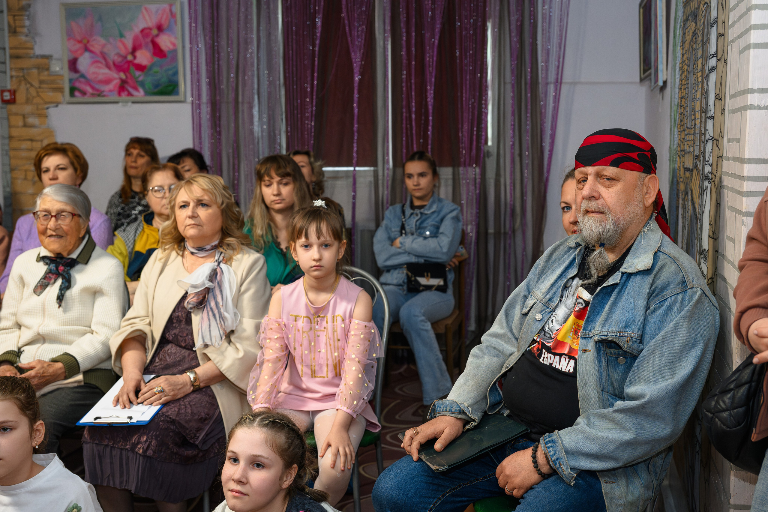 «Цветущий май». Семейный клуб «Открытый город»