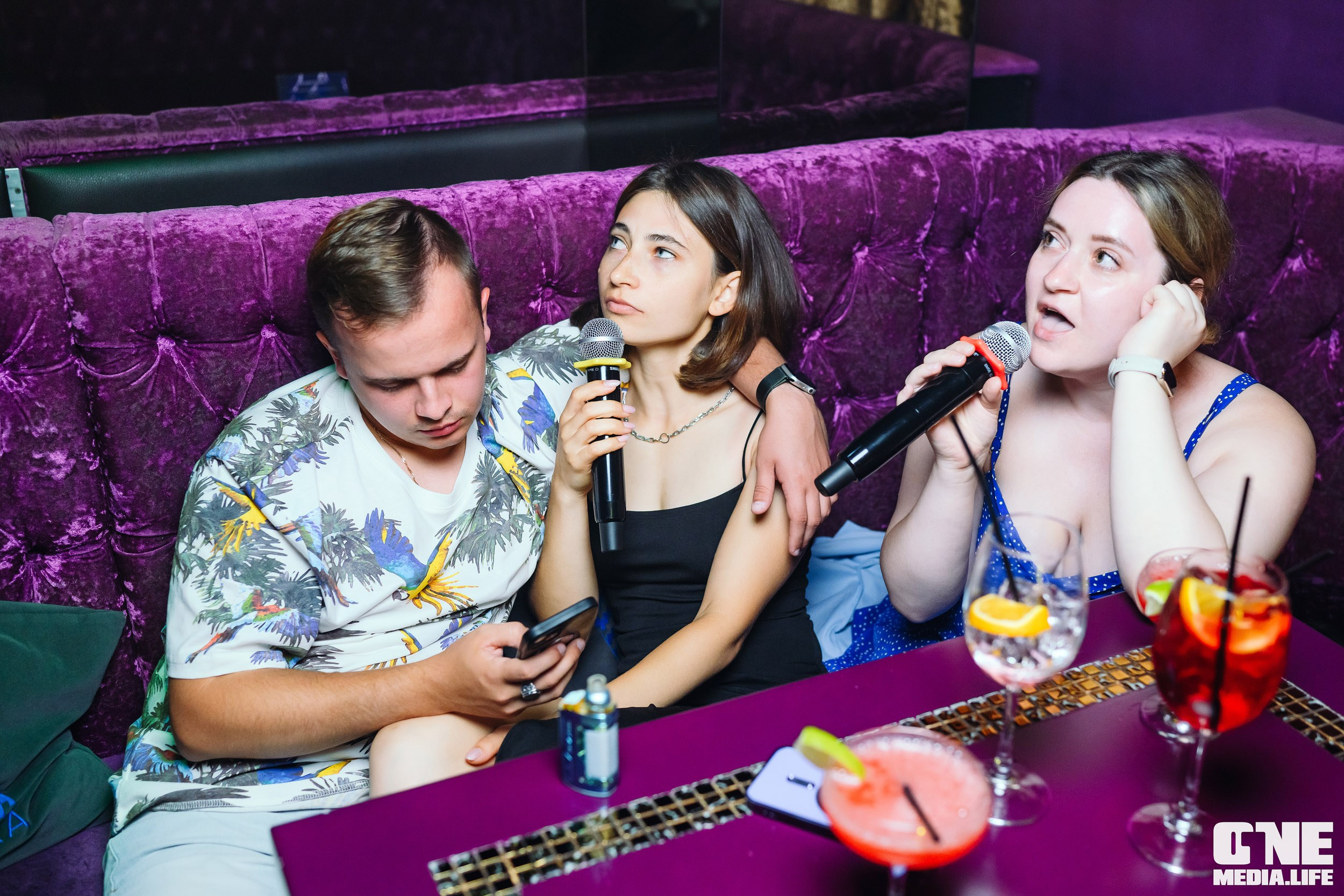 Фоторепортаж из караоке-клуба Эйфория. One Media Life: фоторепортажи, фотоотчеты с мероприятий и заведений