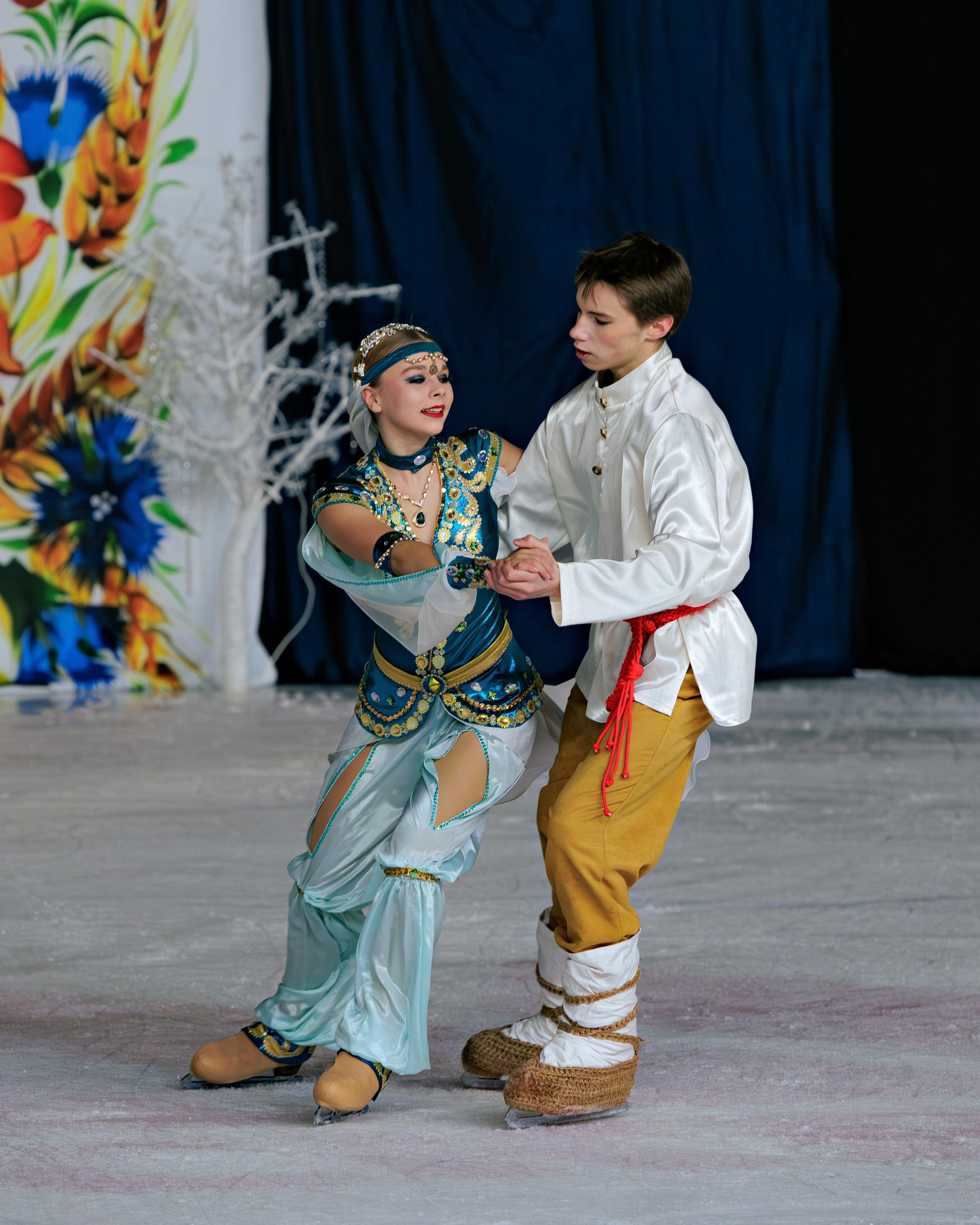Детский театр на льду «АЛЕКО». Выпускные альбомы и школьный фотограф в Подольске, Троицке, Щербинке, Москве и Московской области