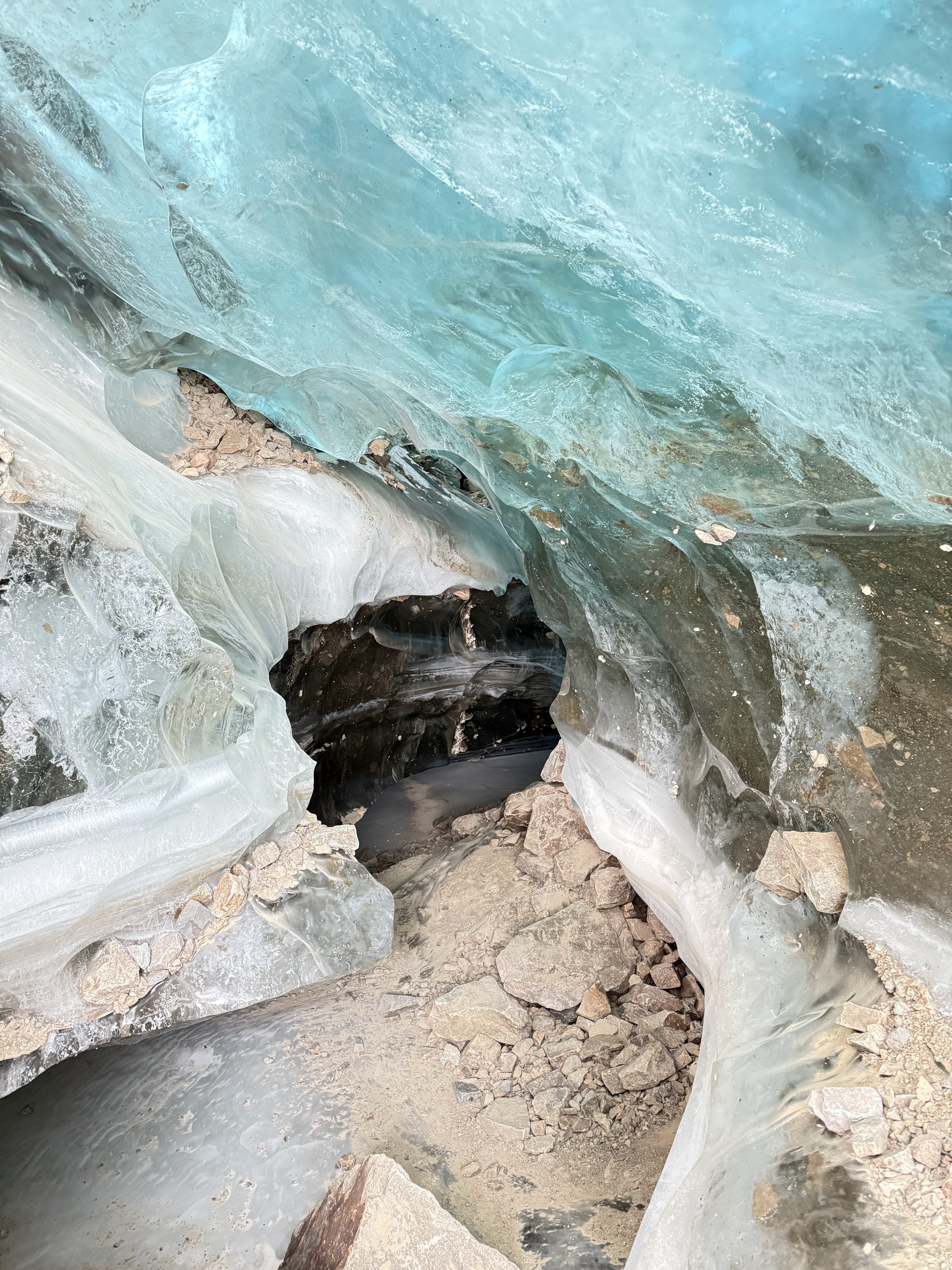 Ледник Богдановича в Алматы, Казахстан