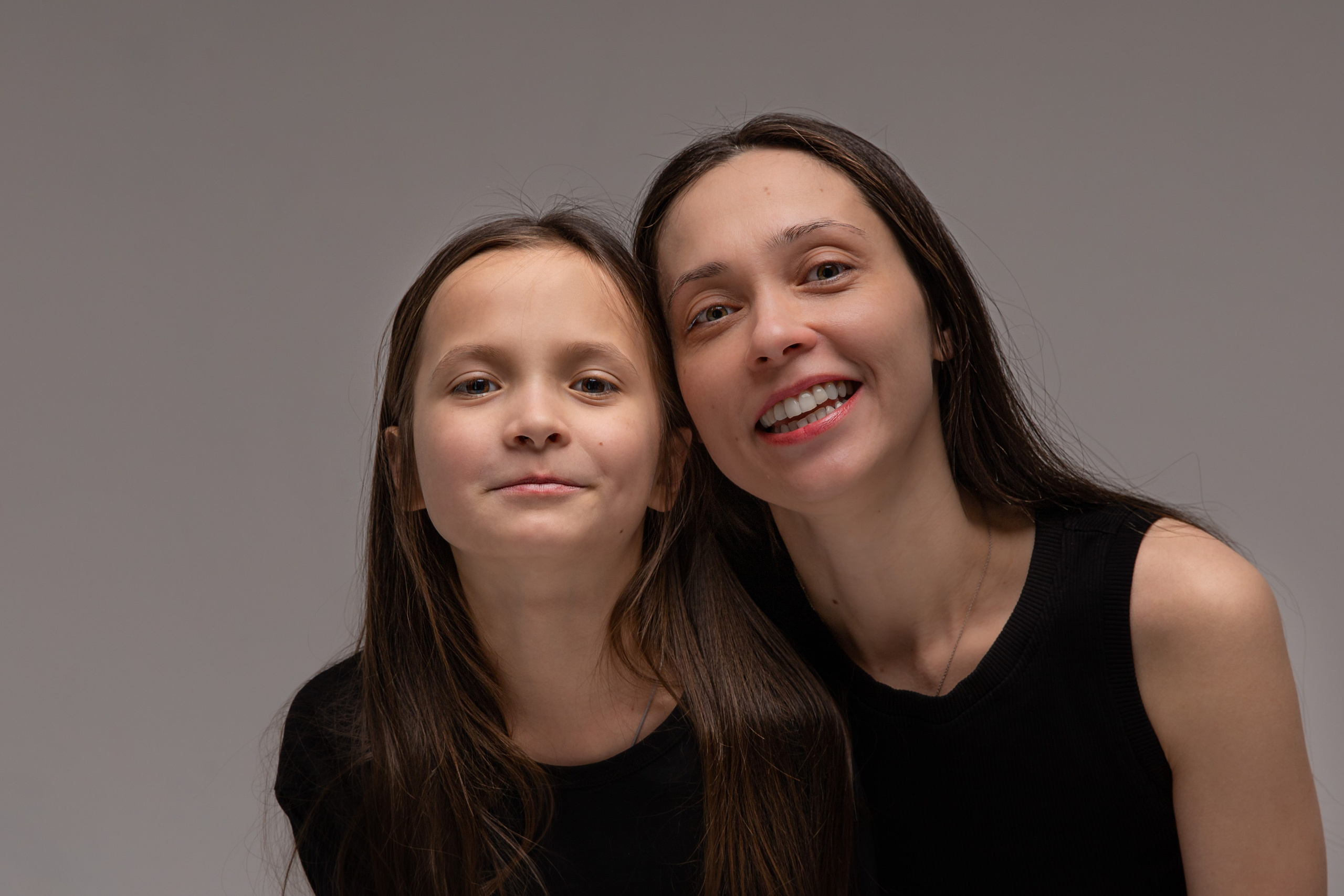 Фотосессия Мама и Дочь. Фотосессии в студии СПб Портретный фотограф — Юрий Торлопов