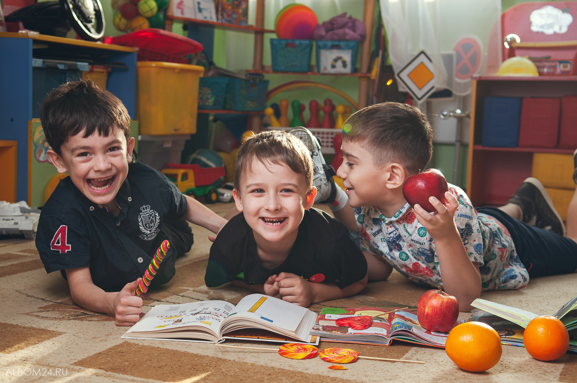 Съемка на выпускной альбом Сад № 139, гр. Крабики. Выпускные альбомы и фотосъемка в Красноярске