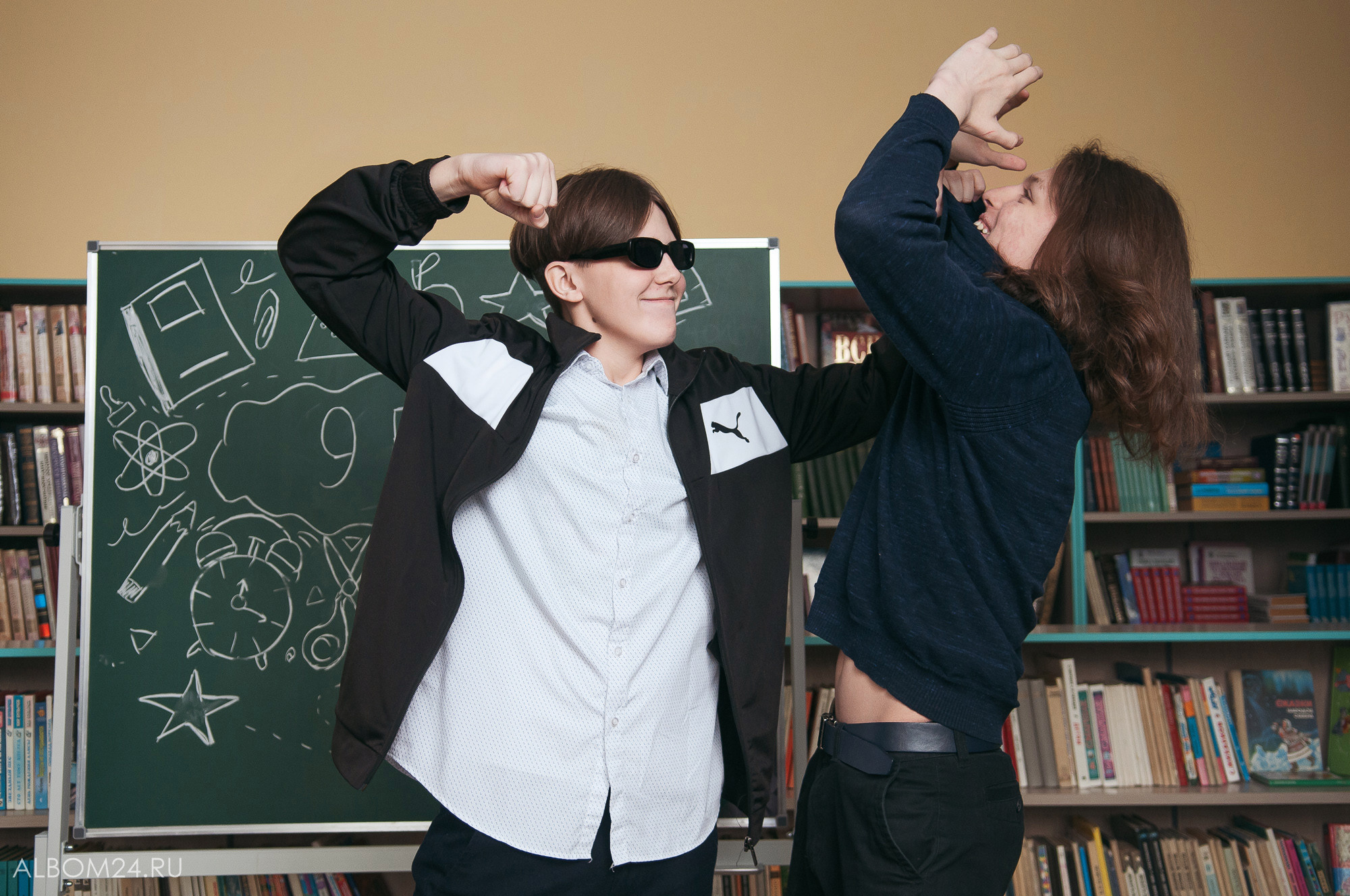 Съемка на выпускной альбом Гимназия № 11, 9В. Выпускные альбомы и фотосъемка в Красноярске