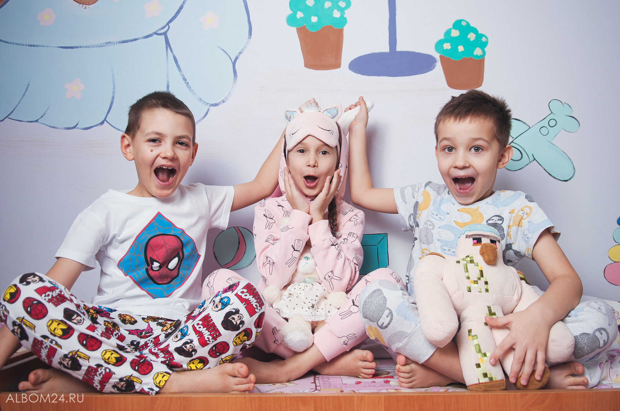 Съемка на выпускной альбом сад № 296, гр. Непоседы. Выпускные альбомы и фотосъемка в Красноярске