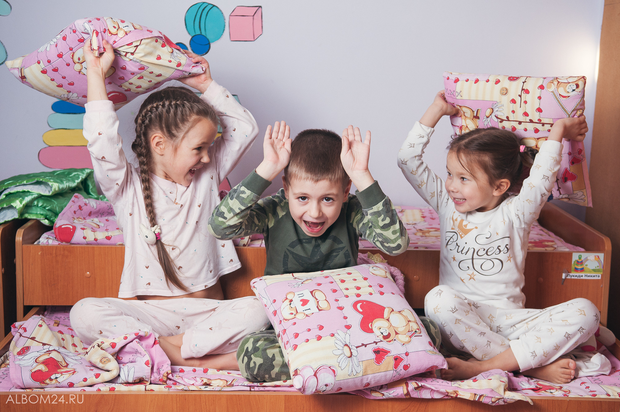 Съемка на выпускной альбом сад № 296, гр. Непоседы. Выпускные альбомы и фотосъемка в Красноярске