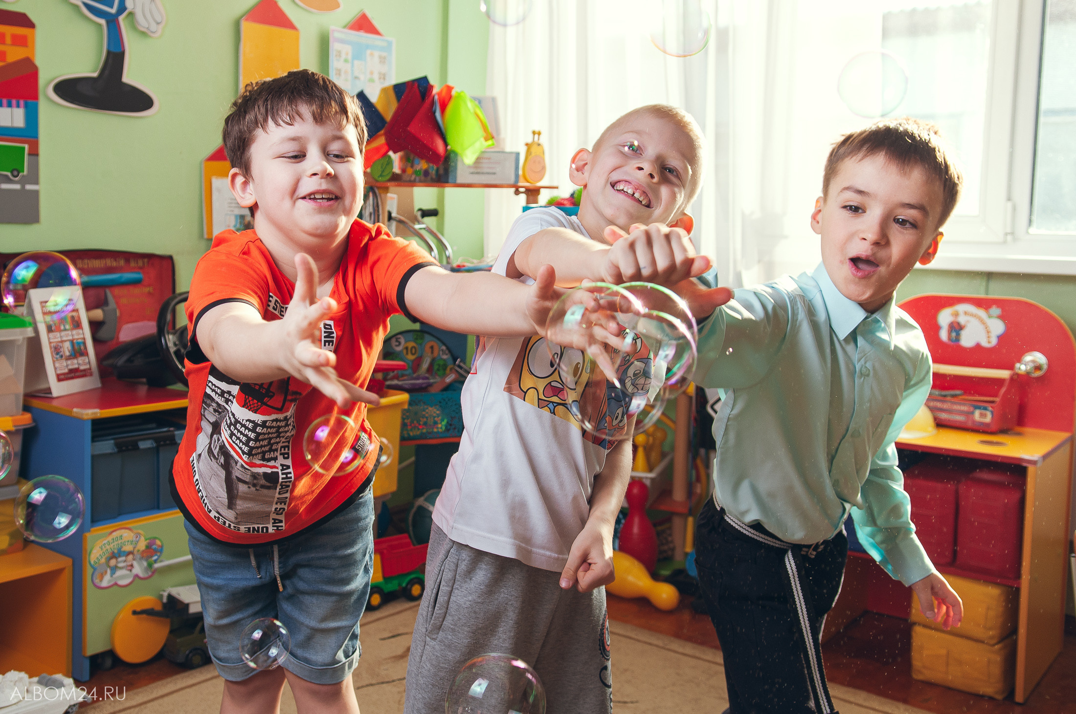 Съемка на выпускной альбом Сад № 139, гр. Крабики. Выпускные альбомы и фотосъемка в Красноярске