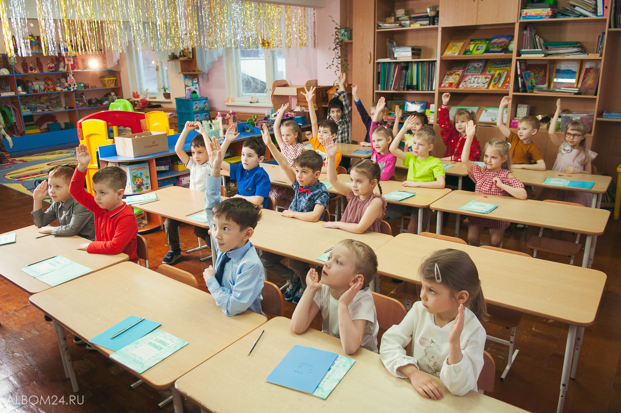 Съемка на выпускной альбом Сад № 242, гр. Ёлочка. Выпускные альбомы и фотосъемка в Красноярске