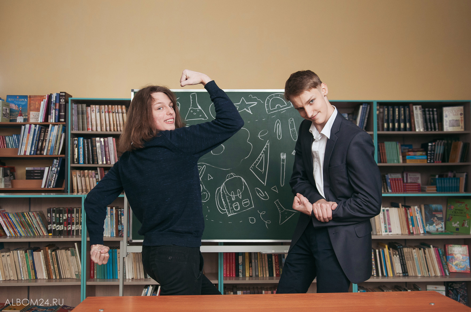 Съемка на выпускной альбом Гимназия № 11, 9В. Выпускные альбомы и фотосъемка в Красноярске