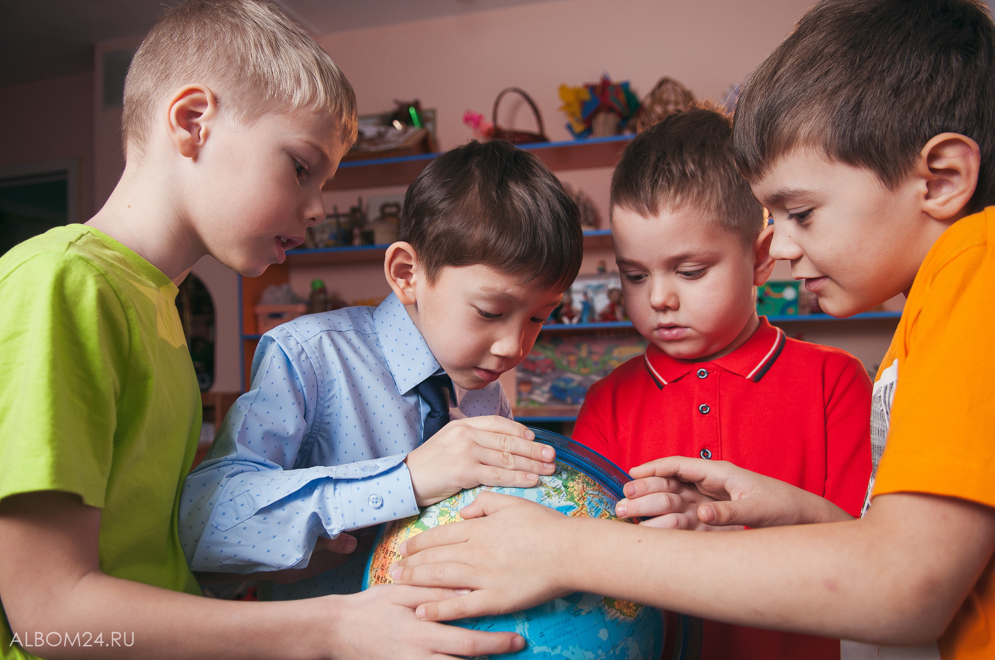 Съемка на выпускной альбом Сад № 242, гр. Ёлочка. Выпускные альбомы и фотосъемка в Красноярске