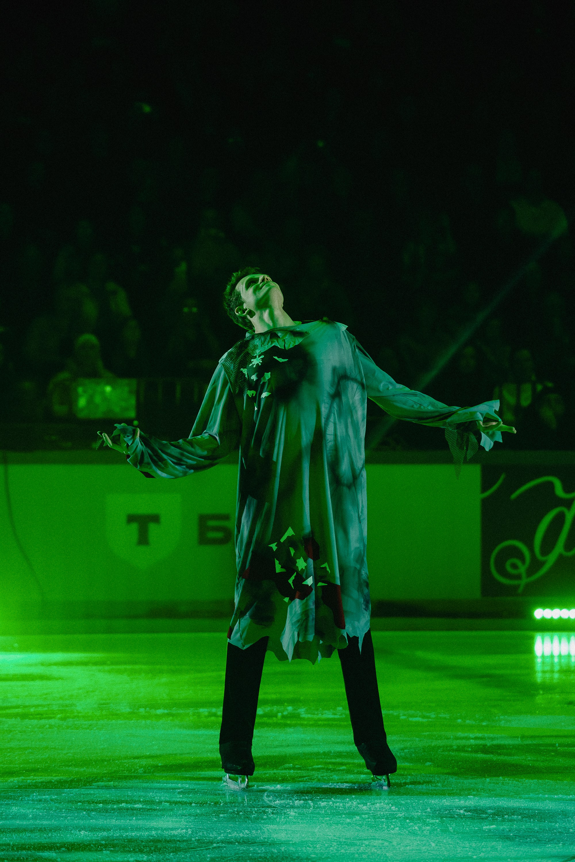 Шоу Этери Тутберидзе в Новосибирске. Воробьева Ксения — Спортивный и танцевальный фотограф Новосибирск