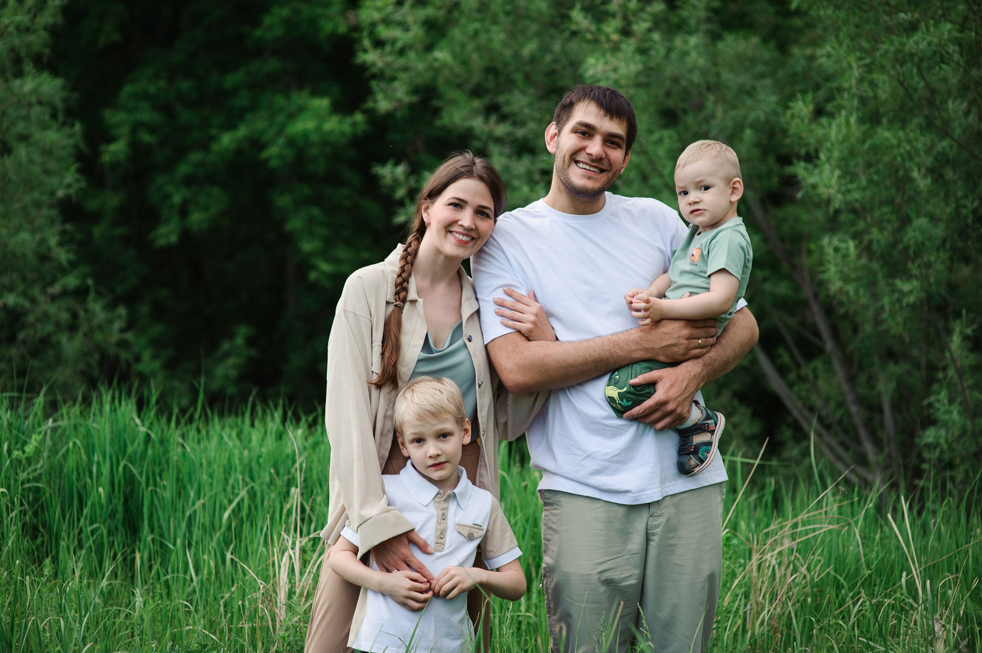 Семейная прогулка для семьи Поповых. Семейный и женский фотограф Красноярск Екатерина Пусенкова