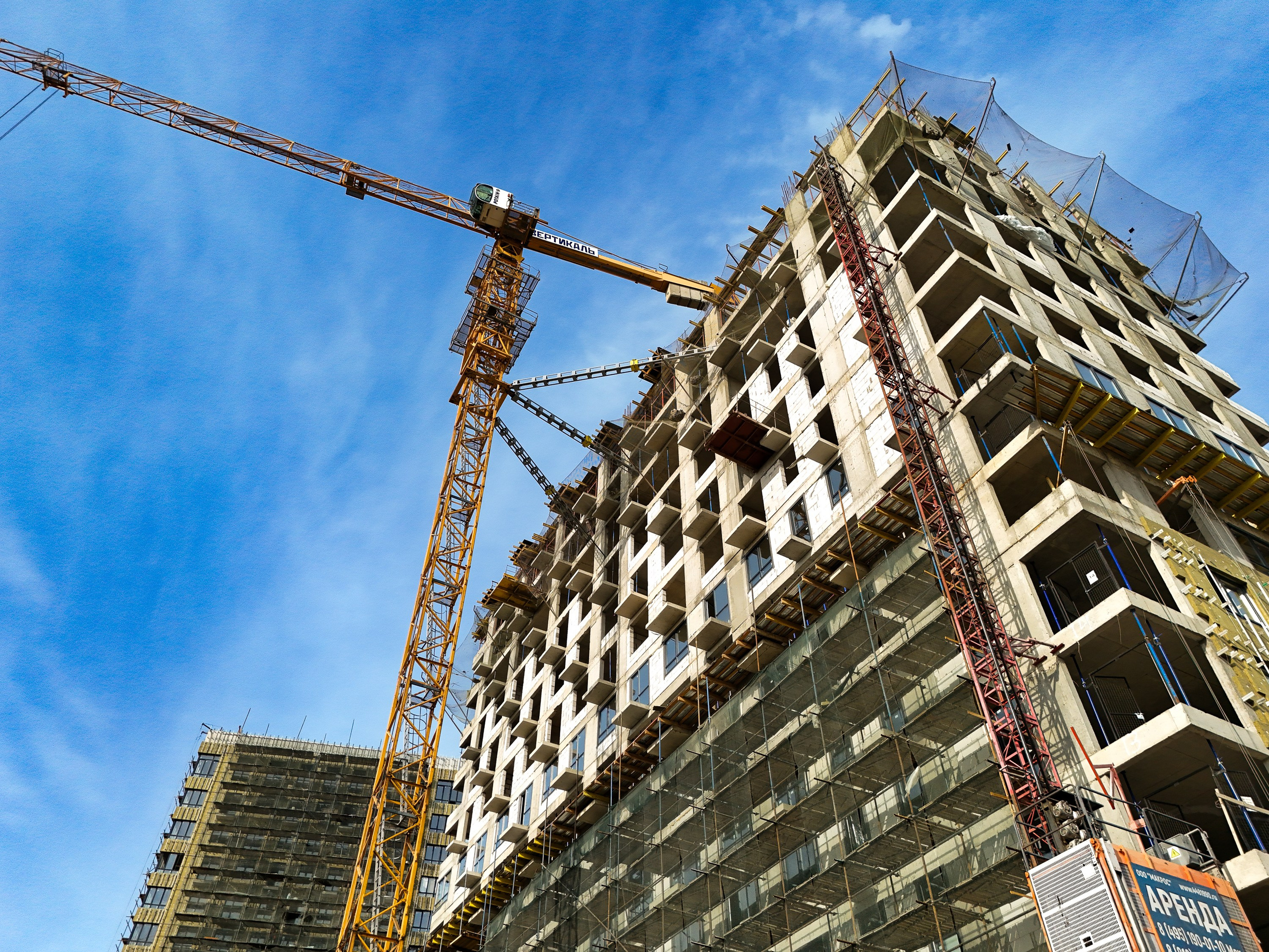 Архитектура и недвижимость. Ход строительства. Съемка с дрона. Профессиональное решение для частных лиц и бизнеса