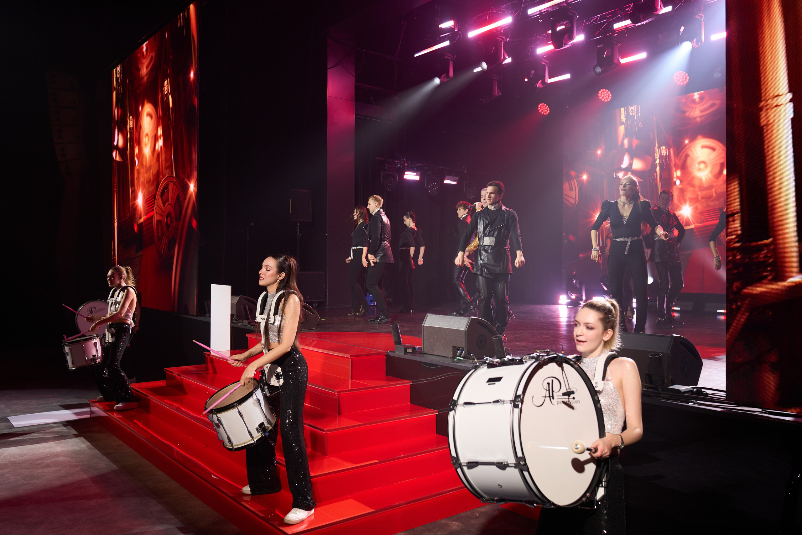 Премия URBAN. Репортажный фотограф в Москве Вадим Галанин