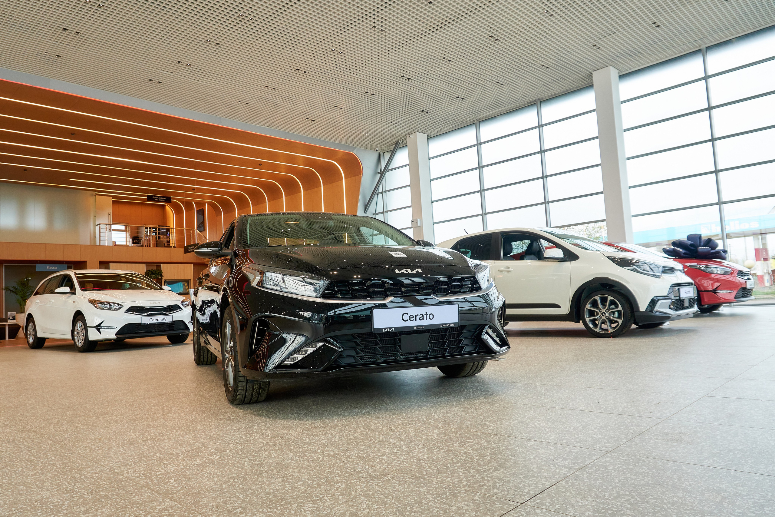 Автосалон KIA в Уральске. Фотограф в Уральске Александр Хохлачёв | HOHLACHEV.COM