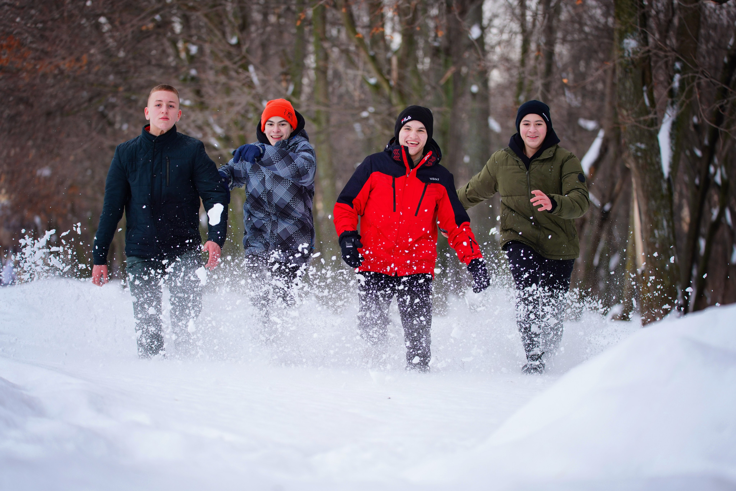 Зима 9,11 класс. Современные выпускные альбомы. Мы делаем не просто альбомы, а стильные фотокниги