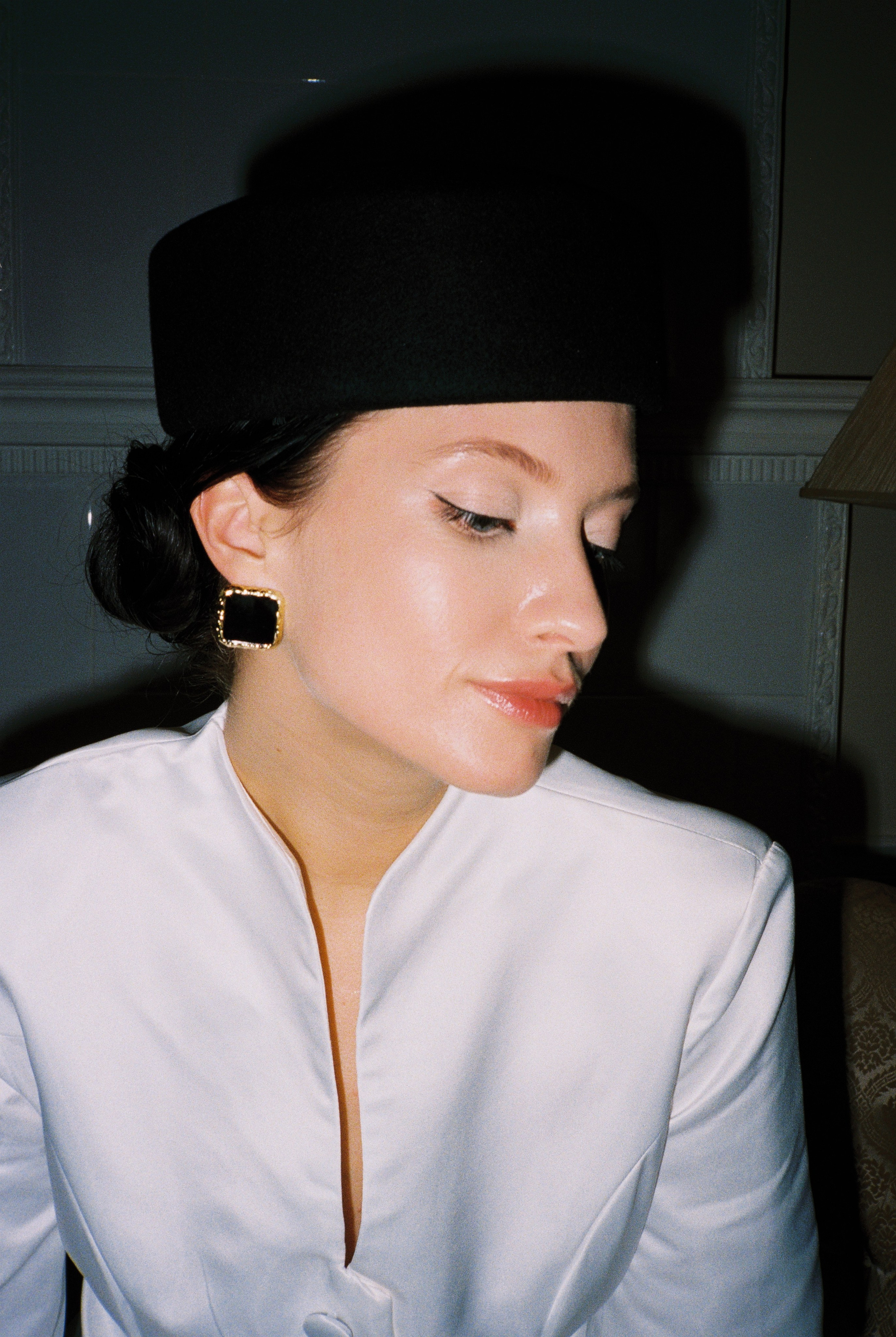 Женский портрет в студии. Свадебный фотограф в Москве Элина Ларченкова. Фото, которые цепляют