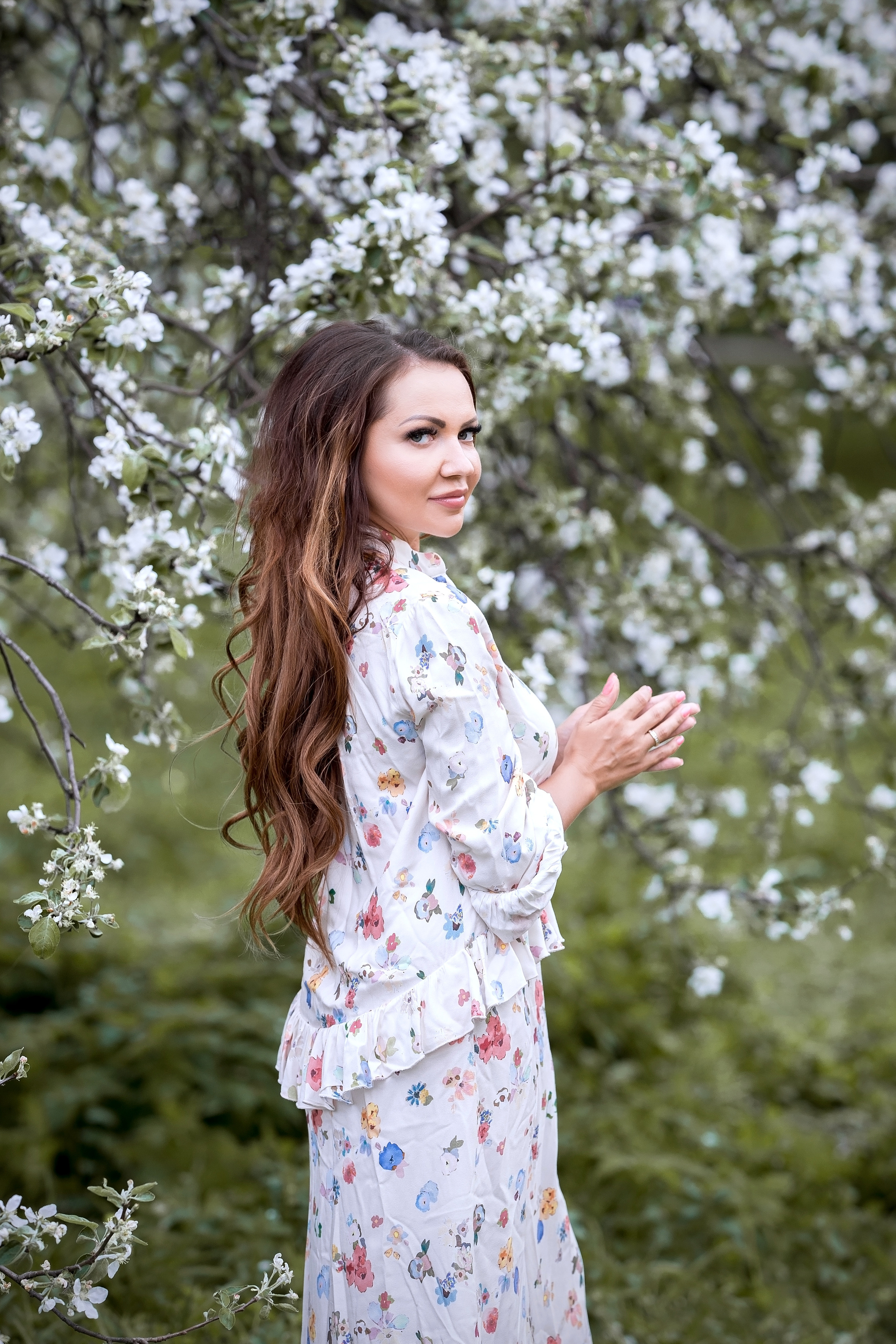 Места, где можно провести фотосессию в цветении в Москве. Свадебный и семейный фотограф Виктория Носачёва. Щелково, Москва и МО