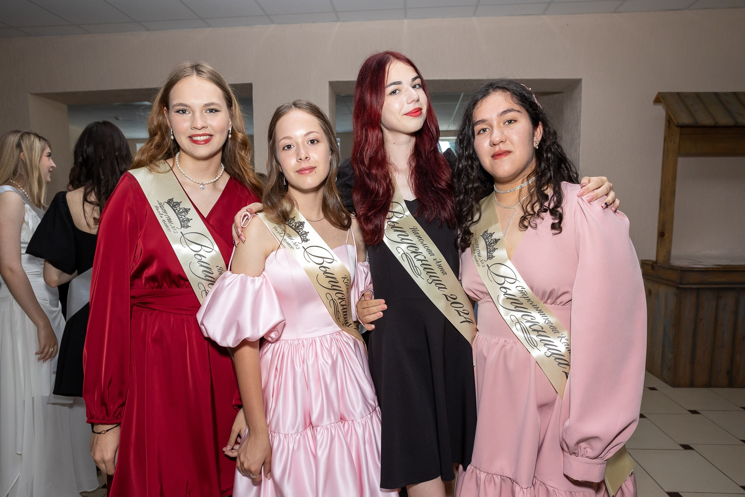 Вручение аттестата 2024 г. Выпускные альбомы Майкоп, Краснодар Елена Золотарева