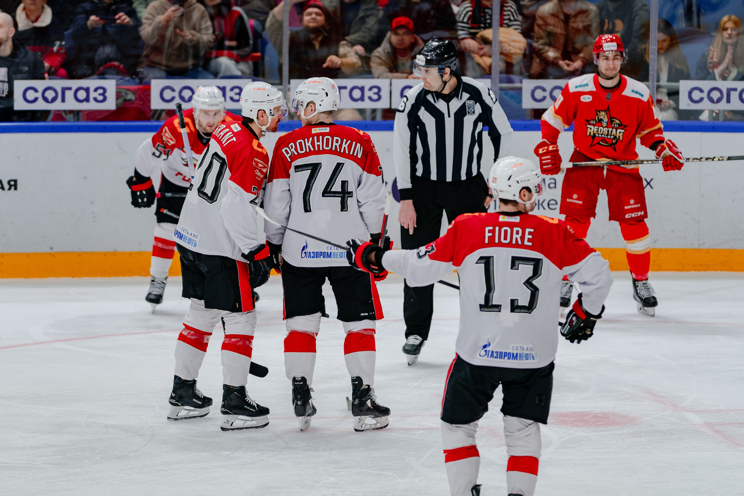 КХЛ КУНЬЛУНЬ РС — АВАНГАРД 22 МАРТА 2025. Репортажный фотограф в Москве Измалков Артем