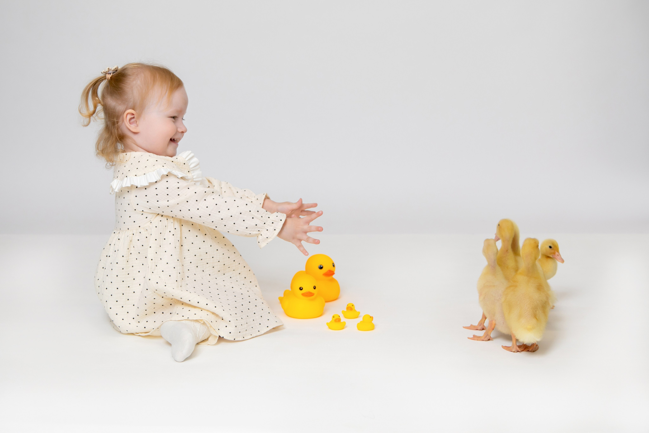 Фотосессия с живыми утятами. Надежда Рыжова, портретная и контент-съемка в Челябинске