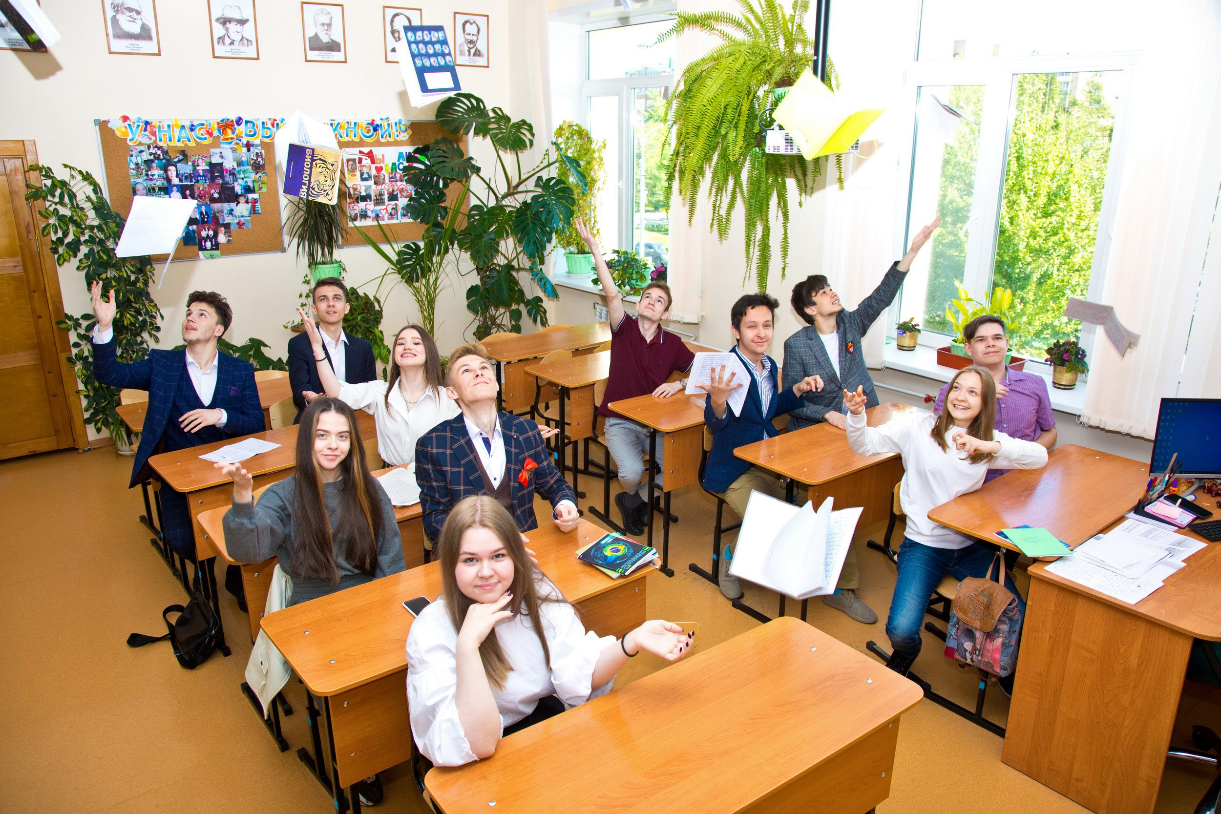 Выпускные альбомы в Красноярске. Студия Колибри