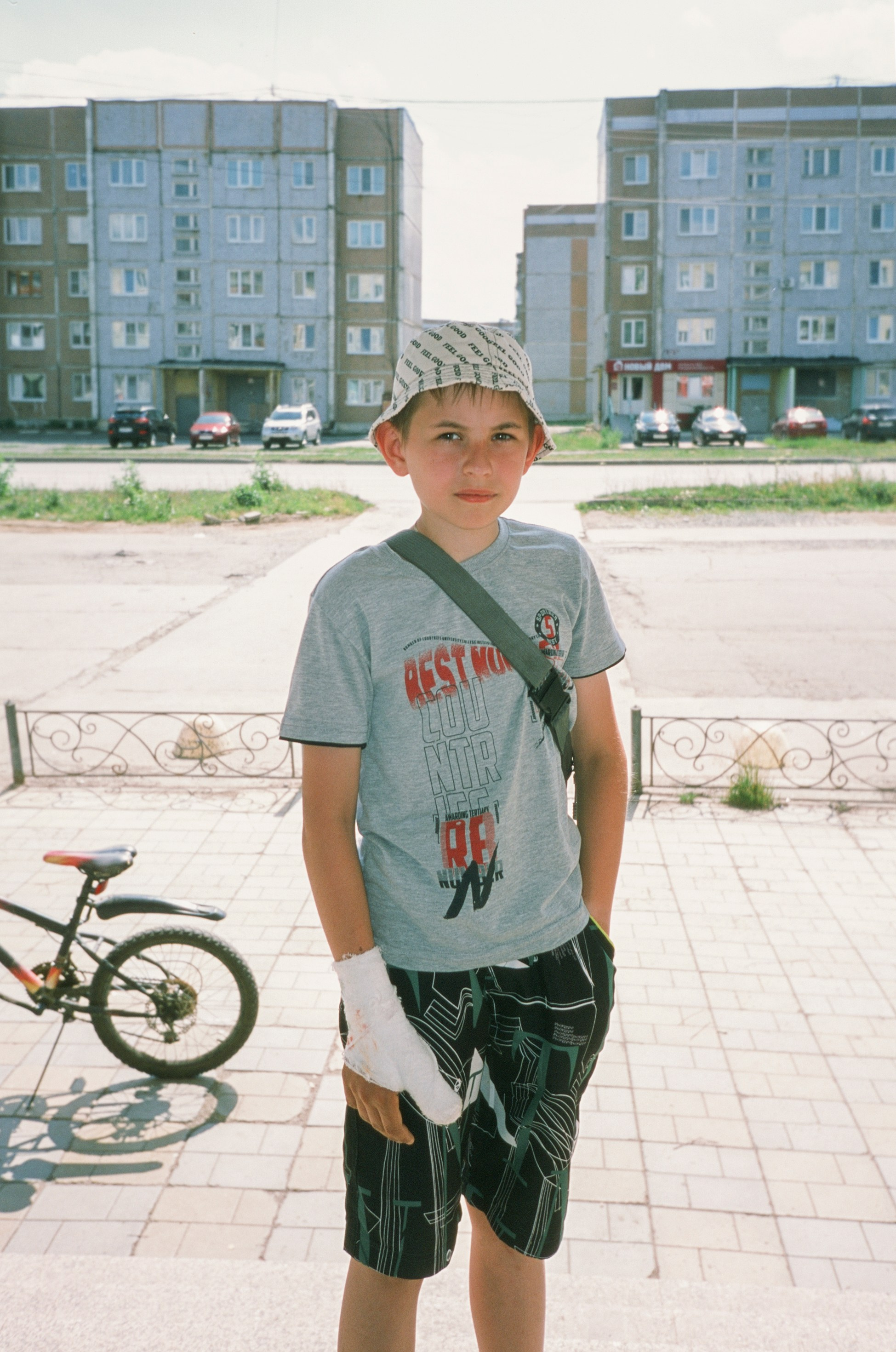 Русский проспект. Not an artist, but photographer. Ivan birdman