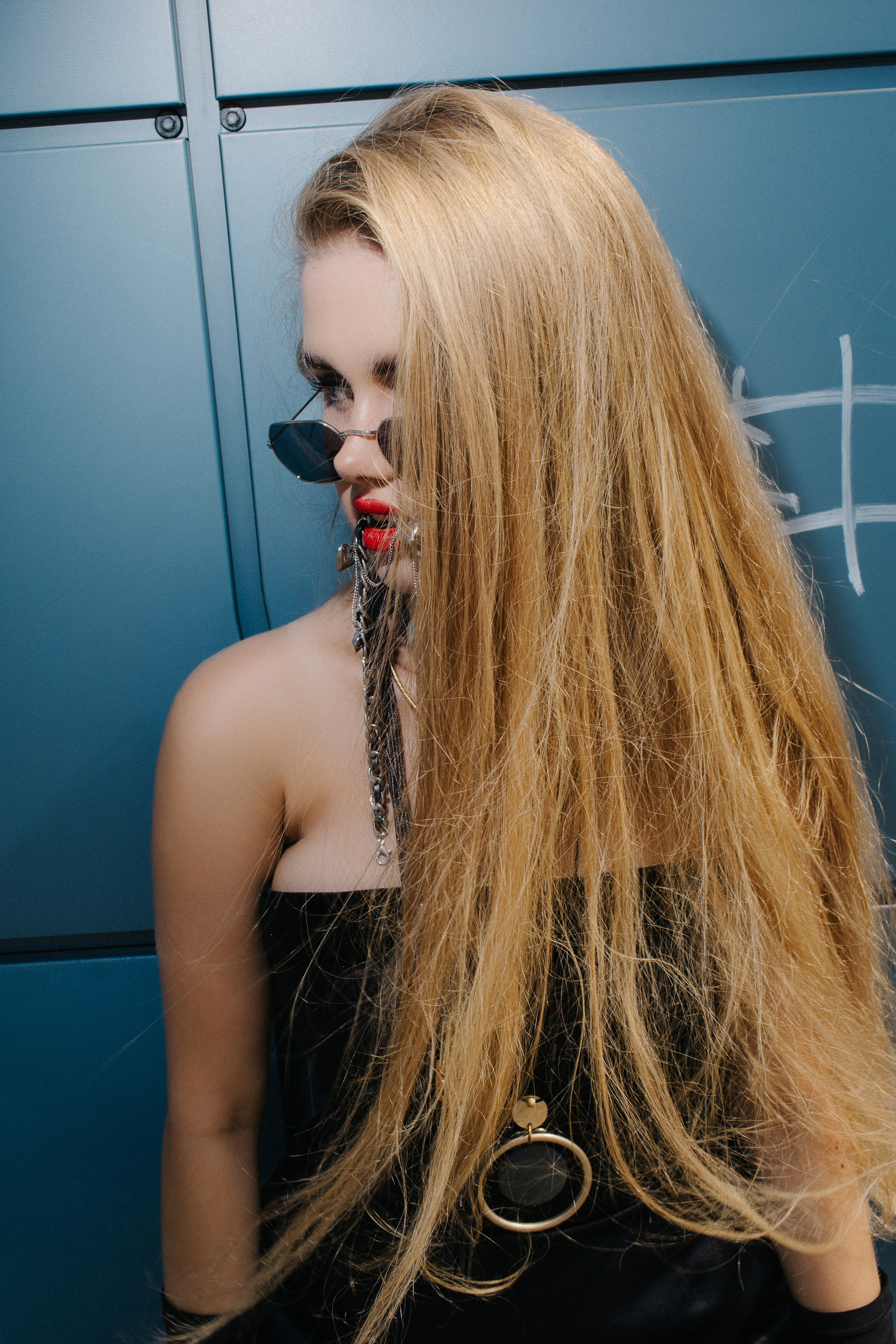 София. Съёмка на крыше паркинга в стиле Фэшн. Сергеев Алексей. Фотограф