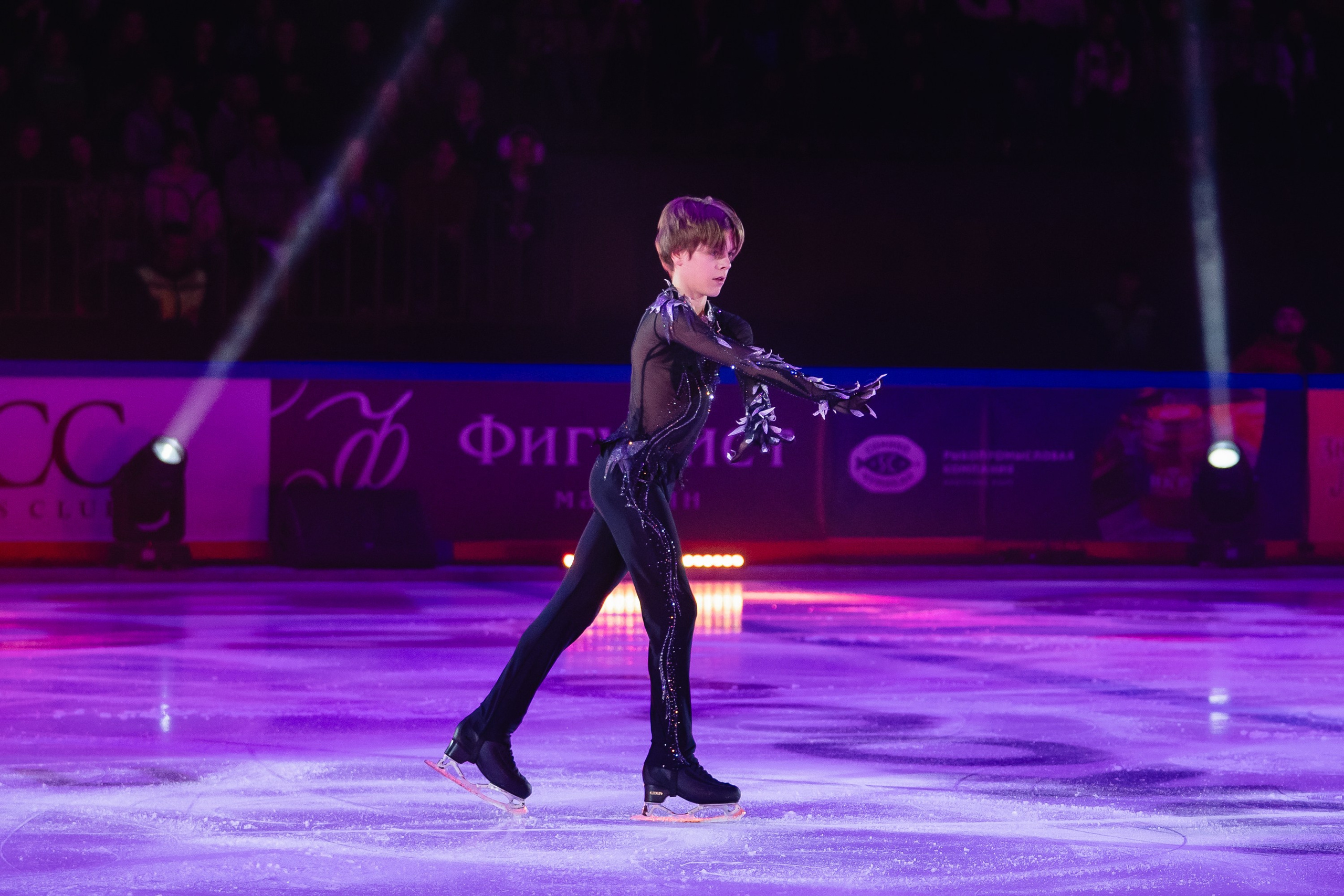 Шоу «Чемпионы на льду» в Новосибирске. Воробьева Ксения — Спортивный и танцевальный фотограф Новосибирск