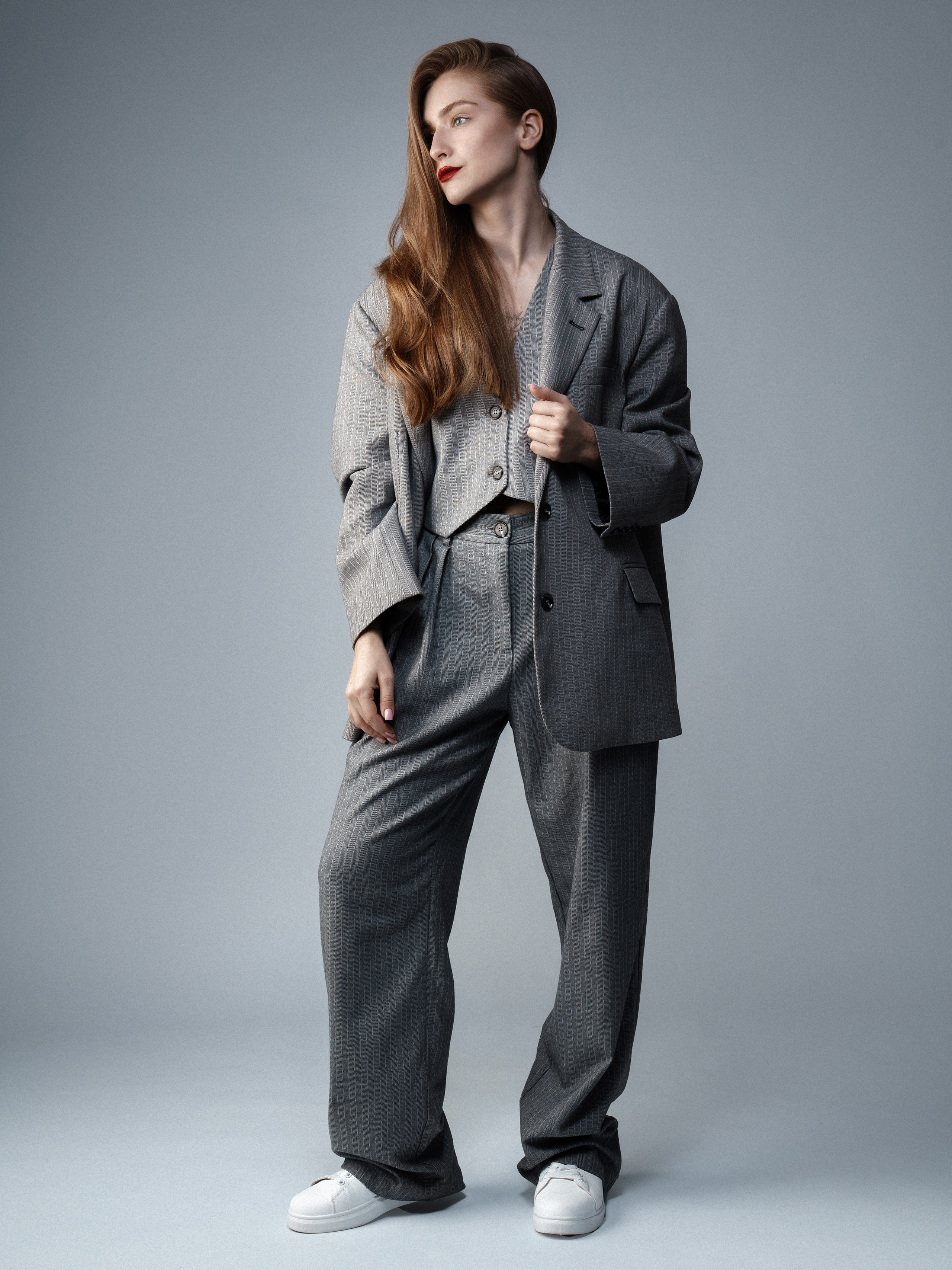 Мария, 40-42 р-р, рост 168. KED Production — продакшн из СПб. Создаём фото, видео и контент, который помогает брендам и селлерам продавать больше