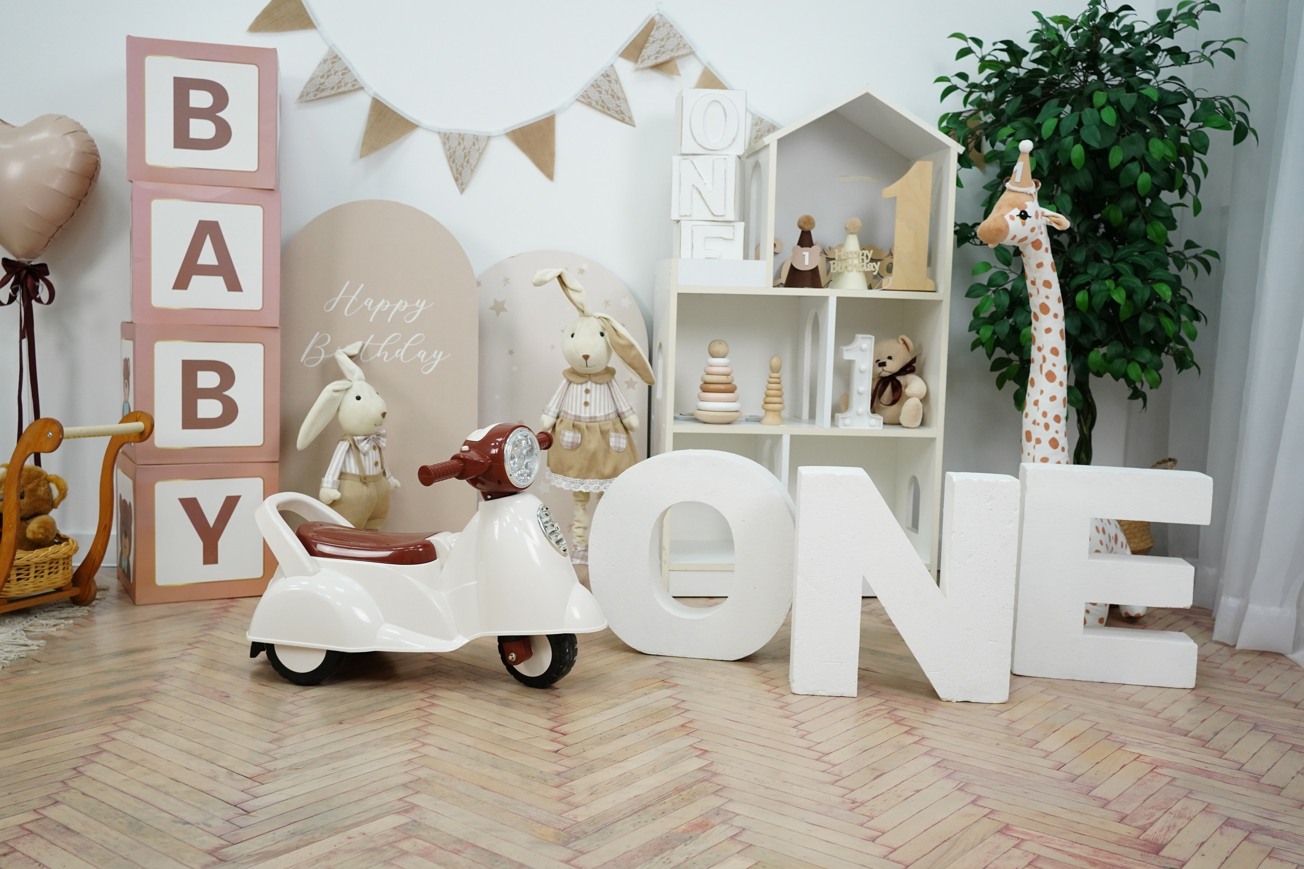 Наши Новые Фотозоны. Детская Фотостудия ГОДОВАСИКИ в Санкт-Петербурге фотосесия на годик