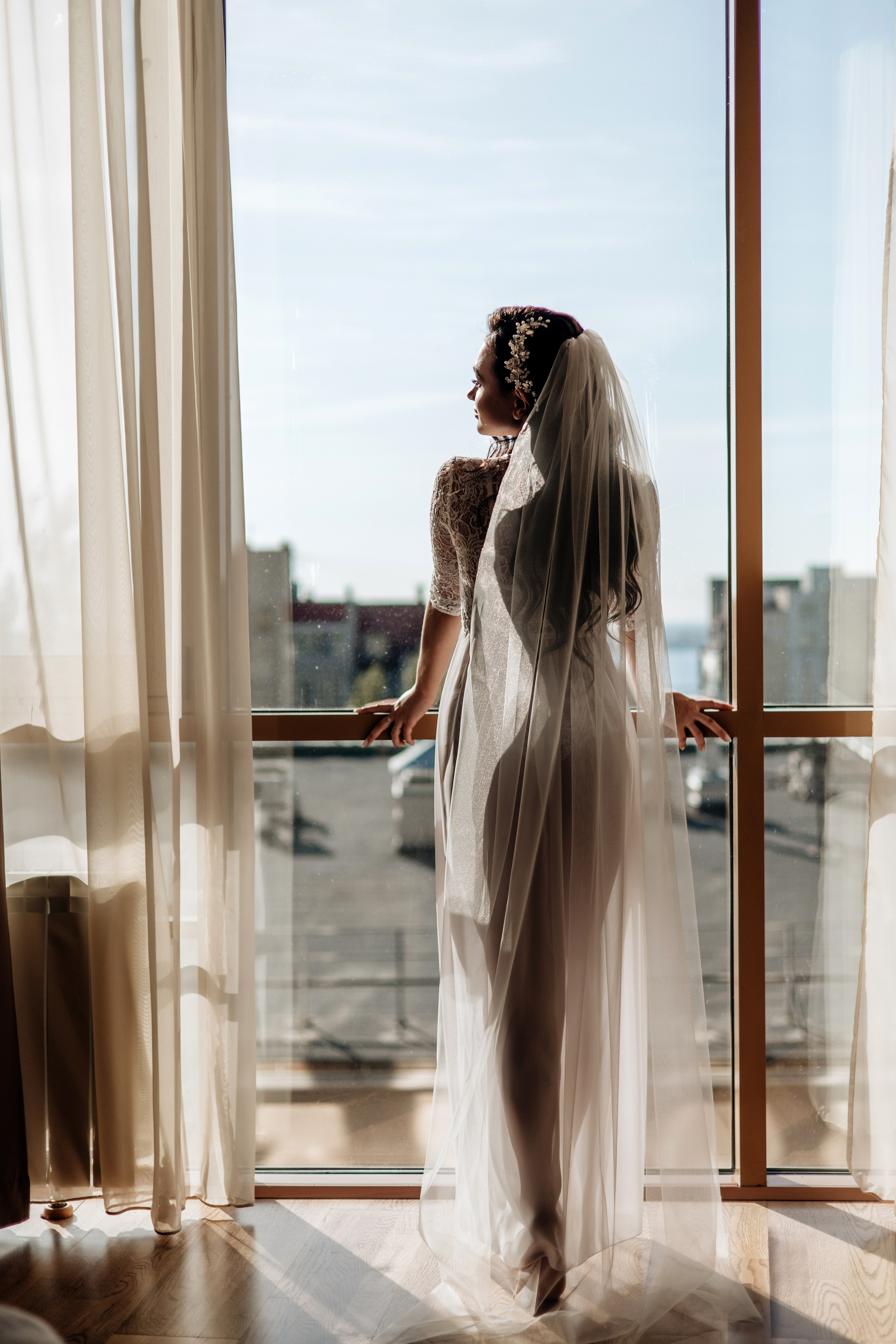 силуэт невесты на фото