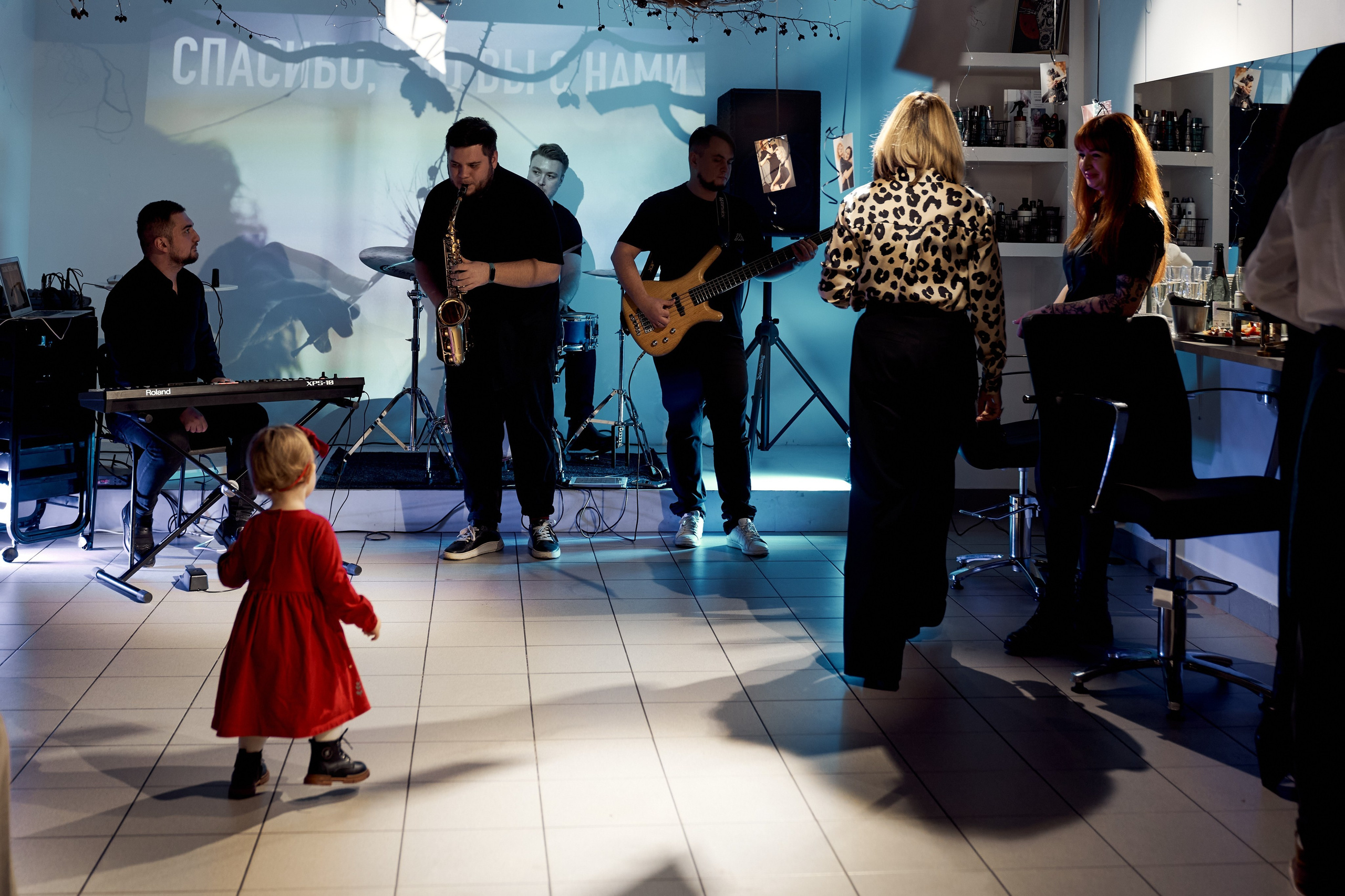 • салон ЛАК. 10 лет. Фоторепортаж мероприятия. Фотограф, индивидуальные женские, мужские фотосессии в Ростове-на-Дону