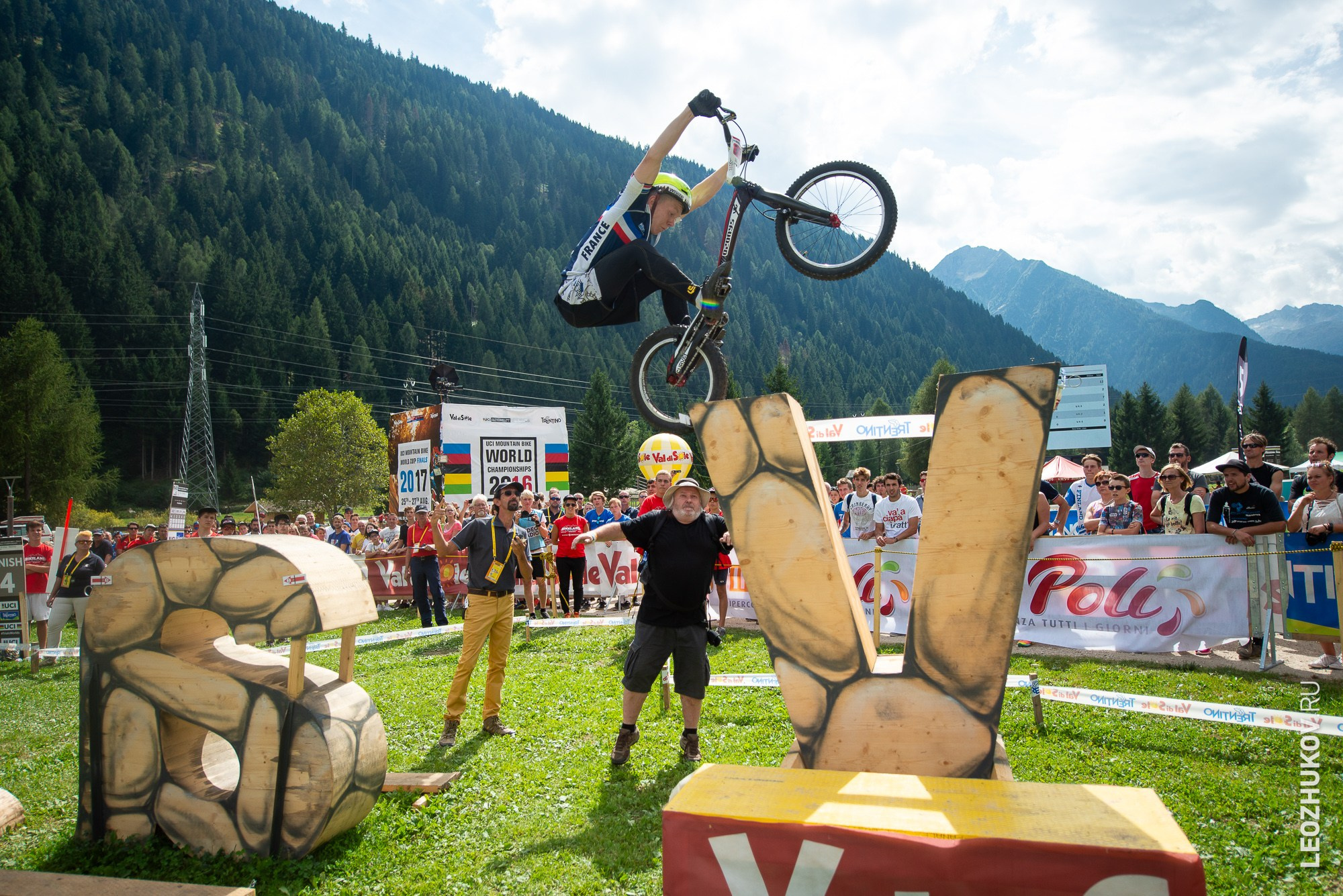 UCI Trials World Championships 2016 — finals. Sports photographer Leonid Zhukov