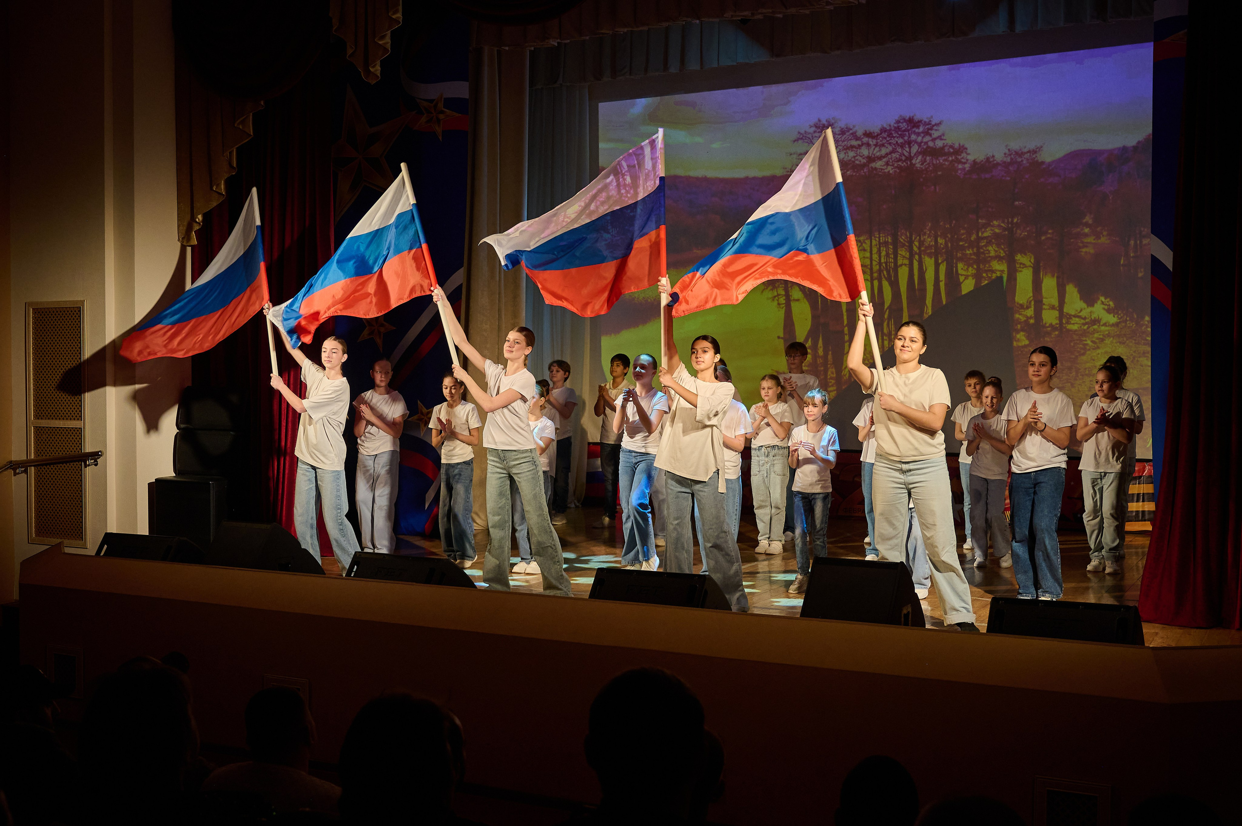 23 февраля в дк Кабардинки. Жизнь курорта Кабардинка в фотографиях