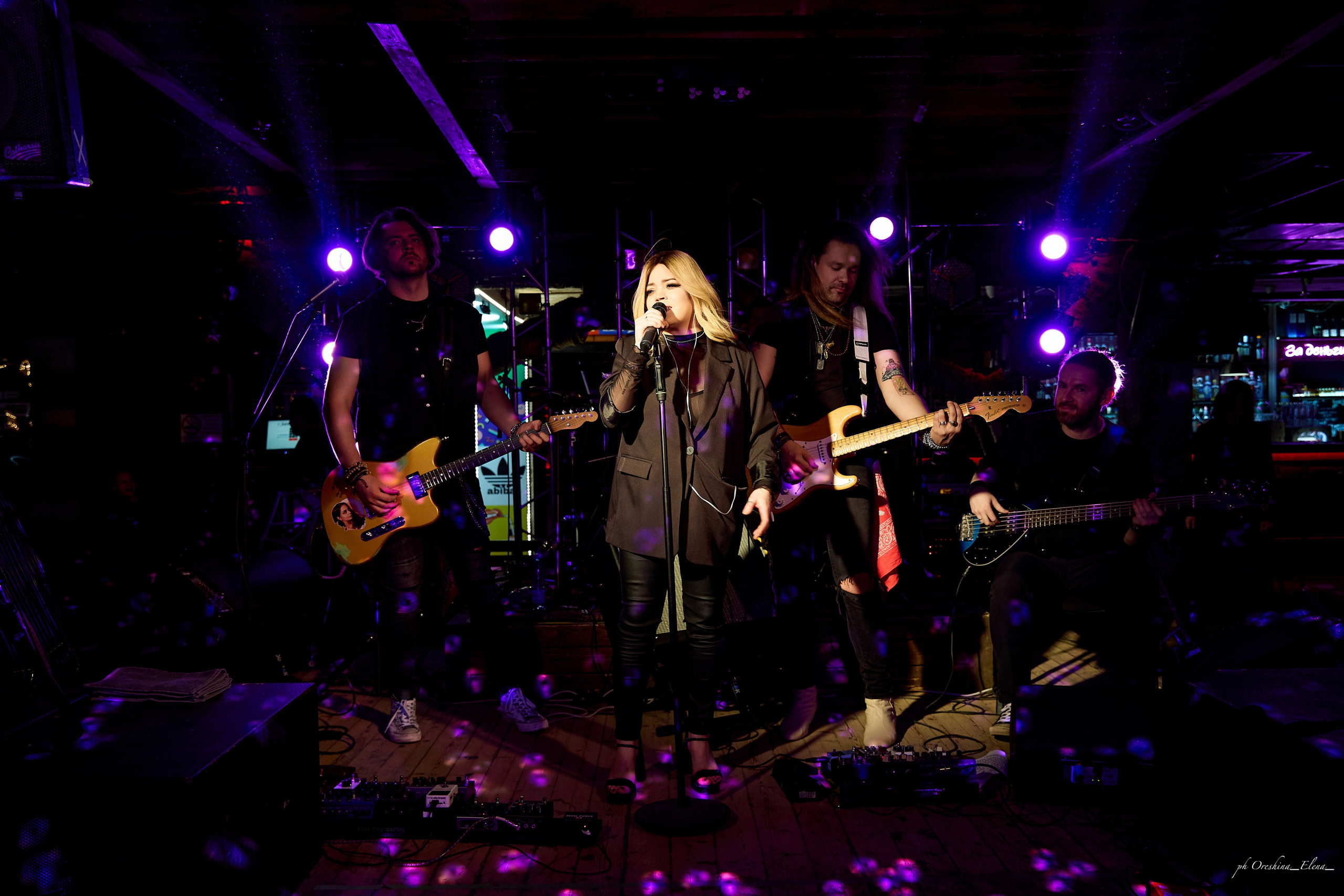 Поп рок группа @velvetgroup. Свадебный и семейный фотограф в Ульяновске Орешина Елена