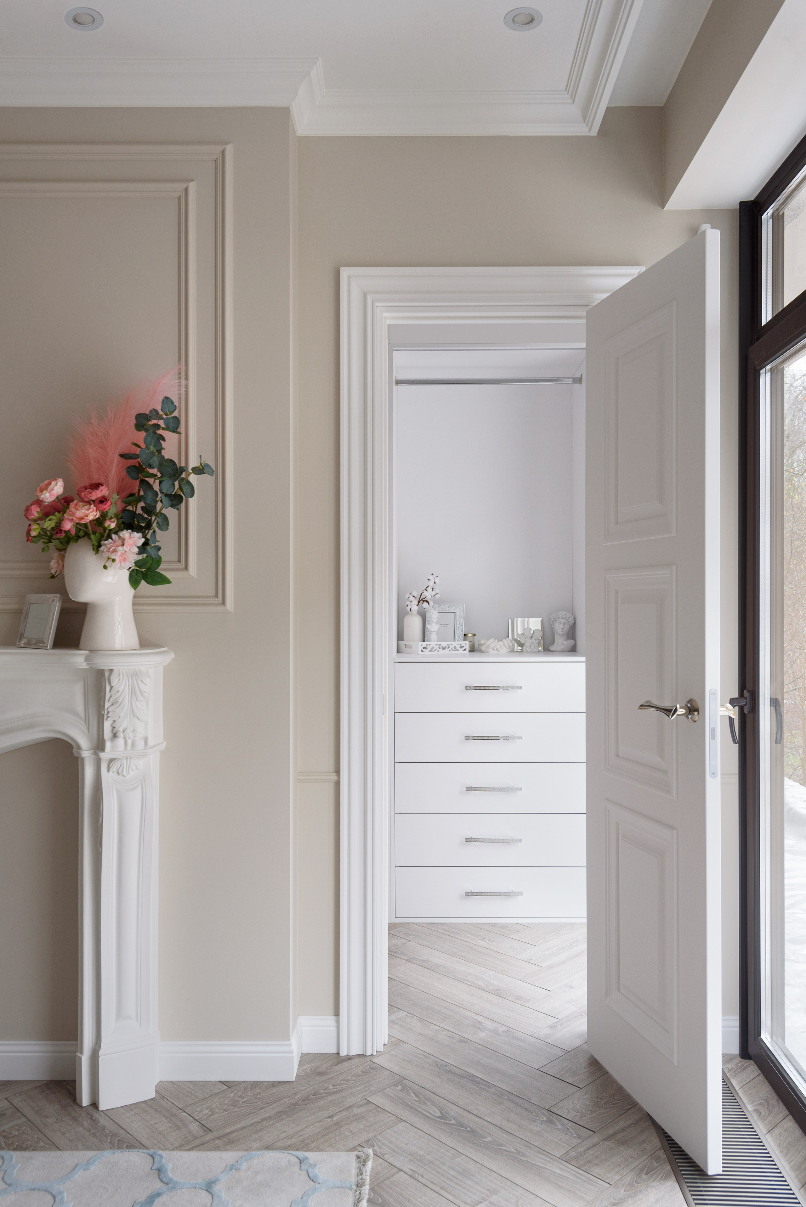 Интерьерная съёмка мебели и дверей: дерево, фурнитура, встроенные системы. Роман Свободный — интерьерная и архитектурная съёмка, Москва и МО