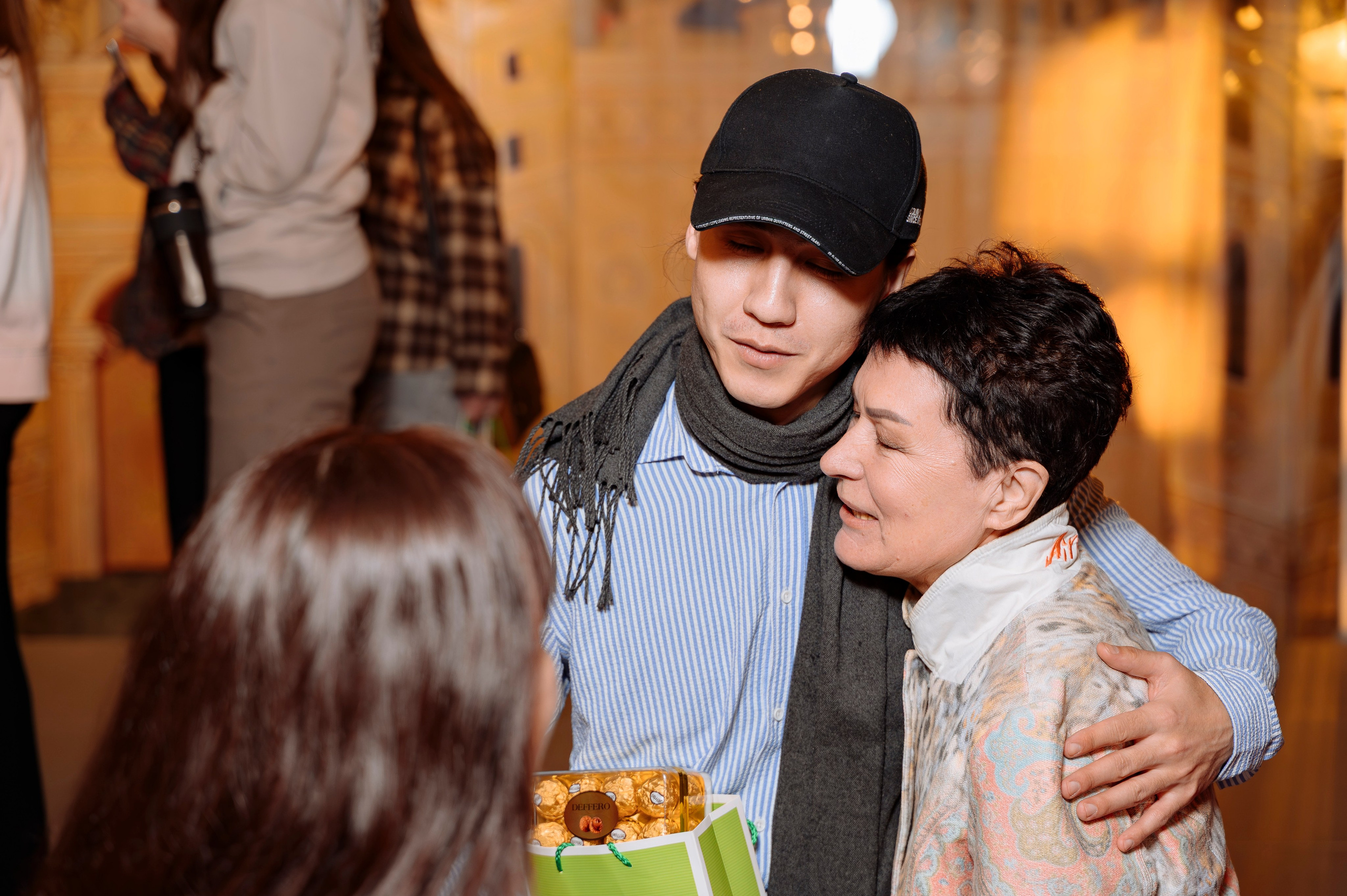 Репортажная съемка, съемка мероприятия, проект factor.by, финалист factor.by, Шамхал Хачатурян, Ибрагим Карасов, фактор бай, фотограф Ольга Шаповалова, съемка фанатов, минск, беларусь