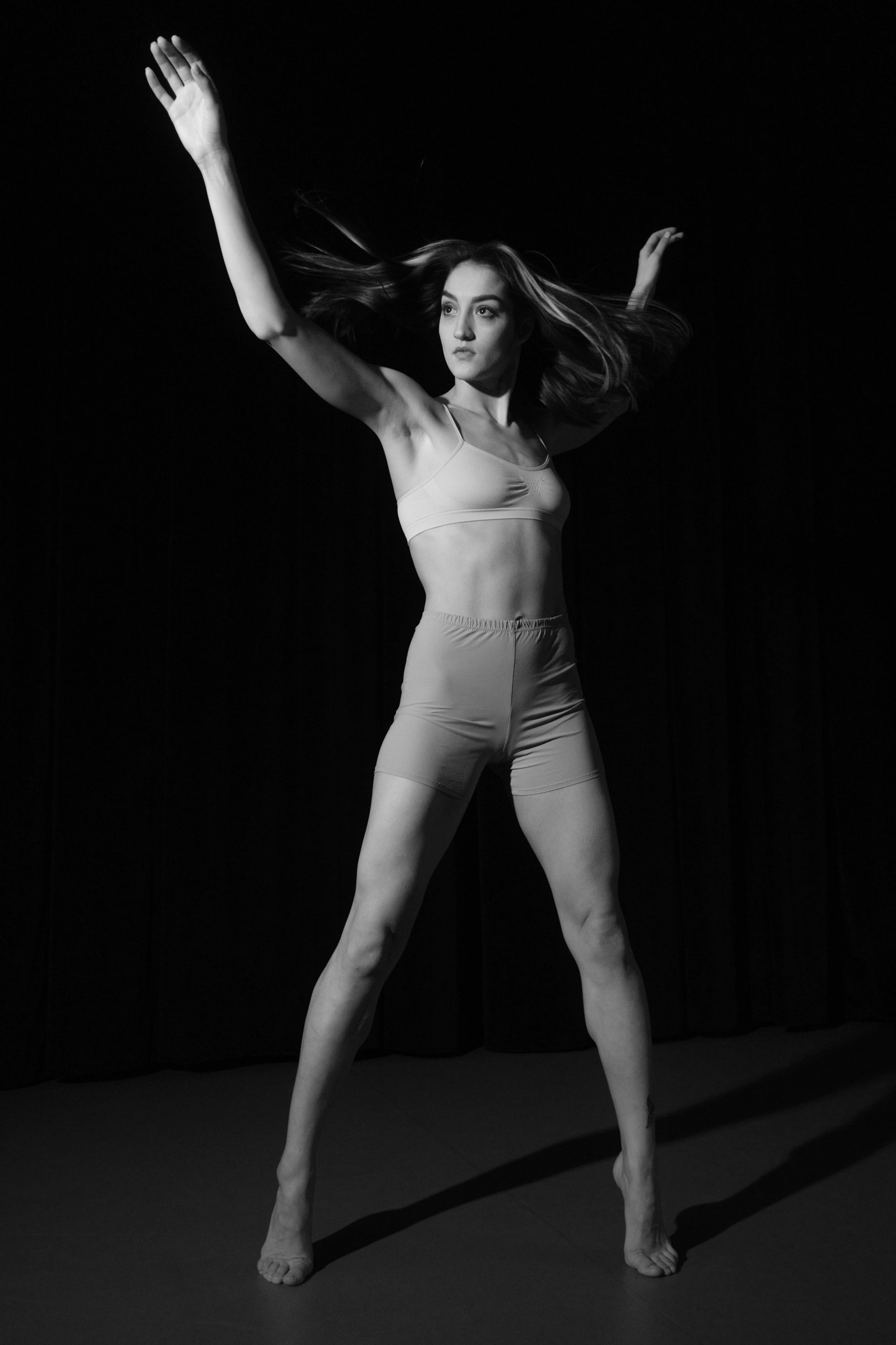 Соня Слинченко в танце. Репортажный фотограф в Казани Павел Серпокрылов