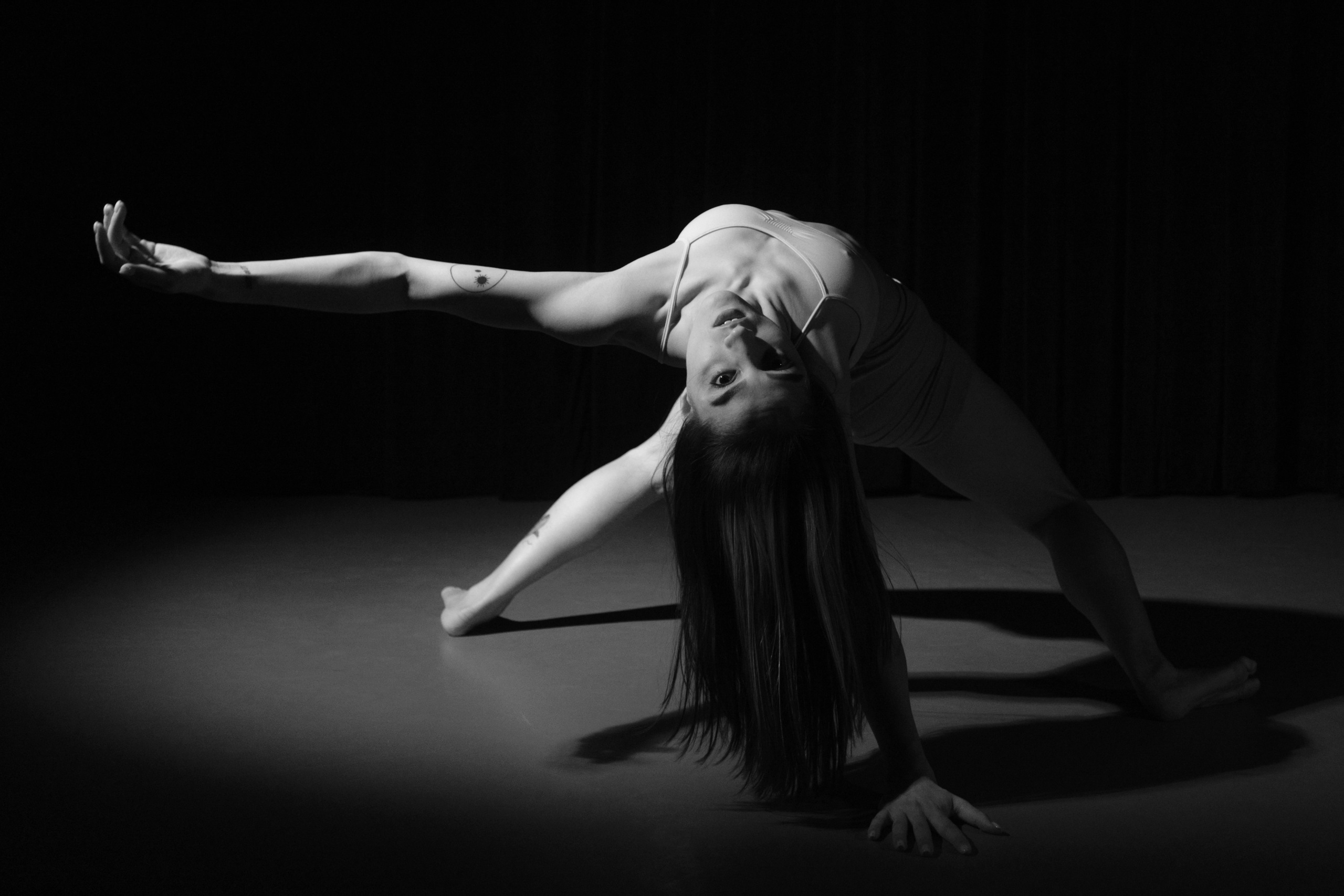 Соня Слинченко в танце. Репортажный фотограф в Казани Павел Серпокрылов