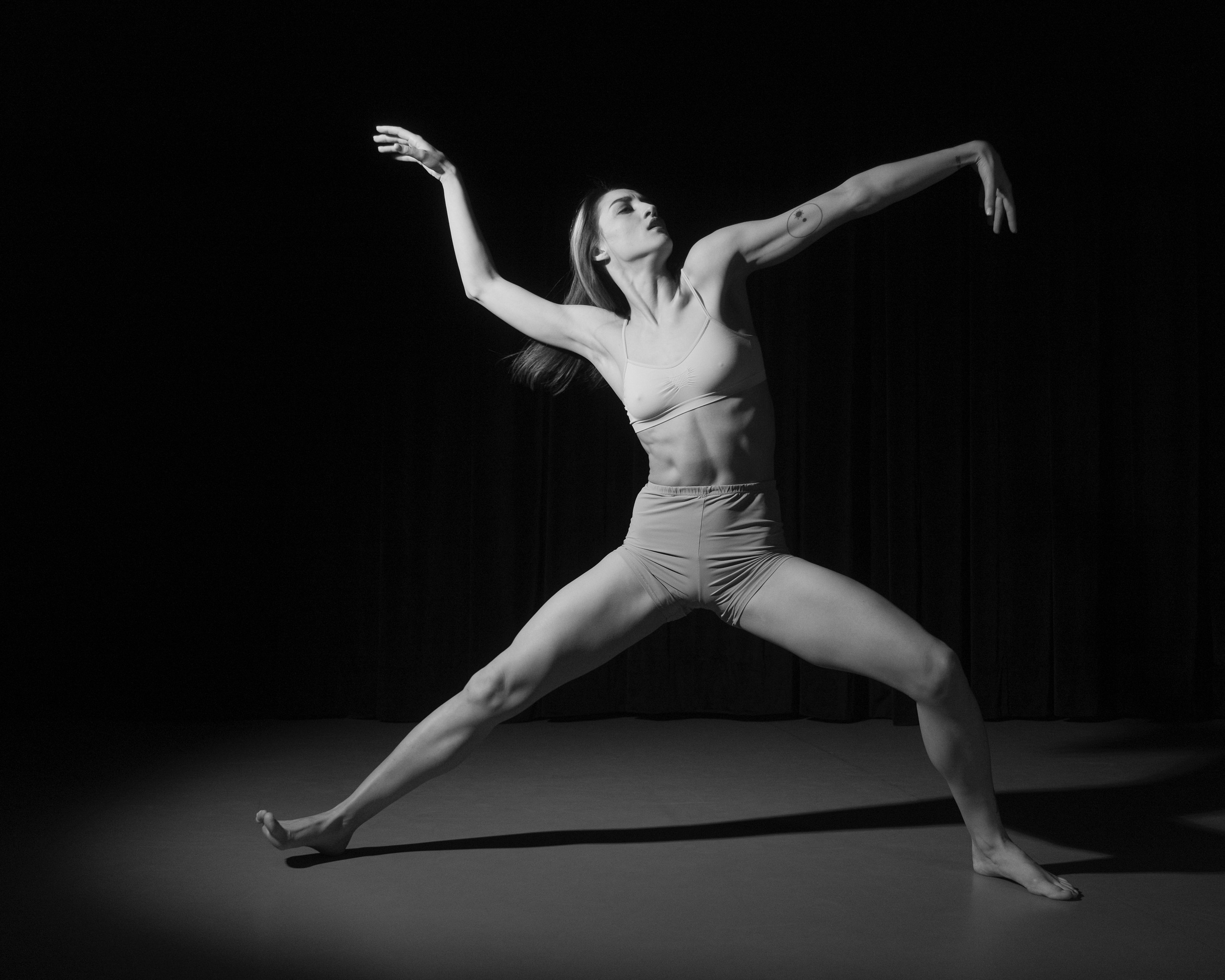 Соня Слинченко в танце. Репортажный фотограф в Казани Павел Серпокрылов