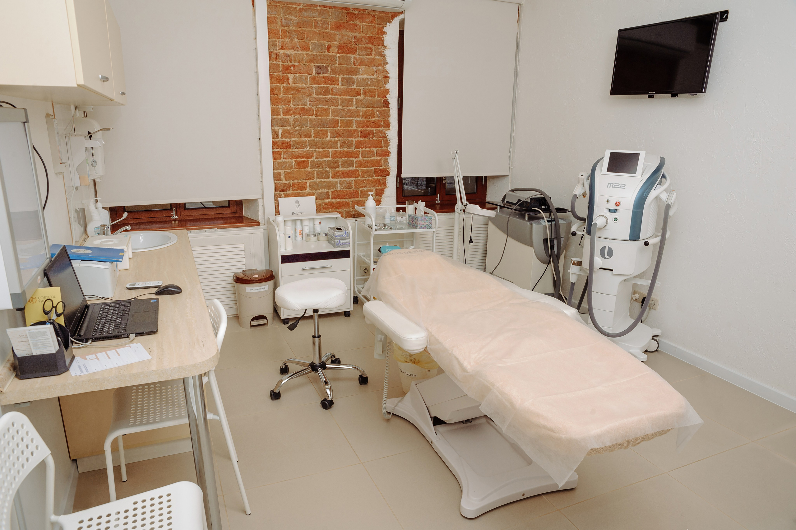 Косметологическая клиника «Луи де Флер». Фотограф в Екатеринбурге Артём Зайнетдинов