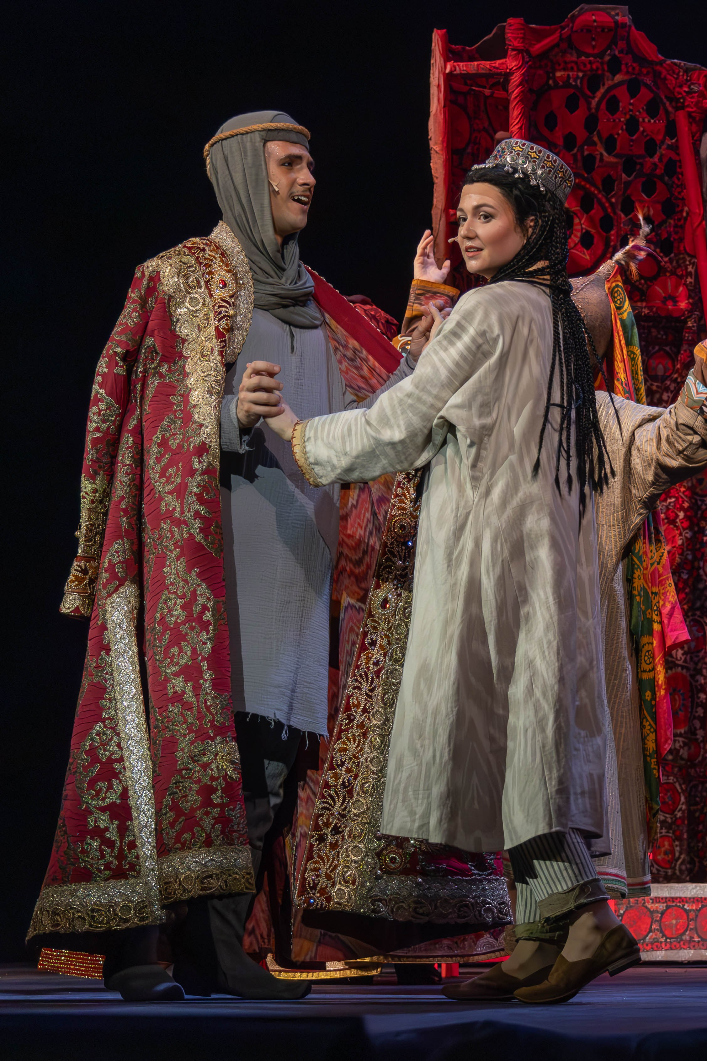 Спектакль «Далеко-далеко на Востоке» в театре Терезы Дуровой