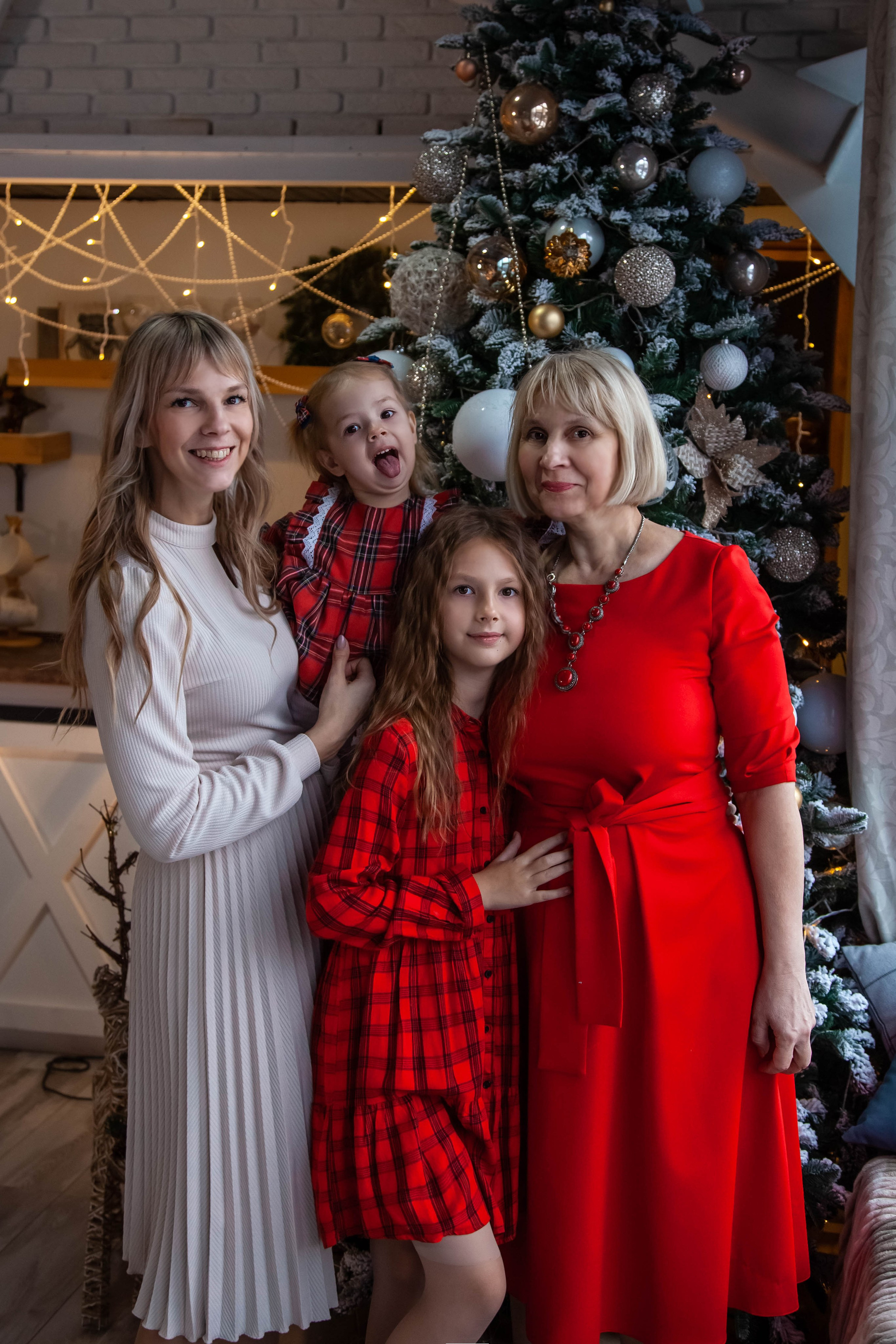 В нашей семье есть традиция — семейная фотосессия перед Новым годом. Фотограф Newborn в Саратове Екатерина Завитова