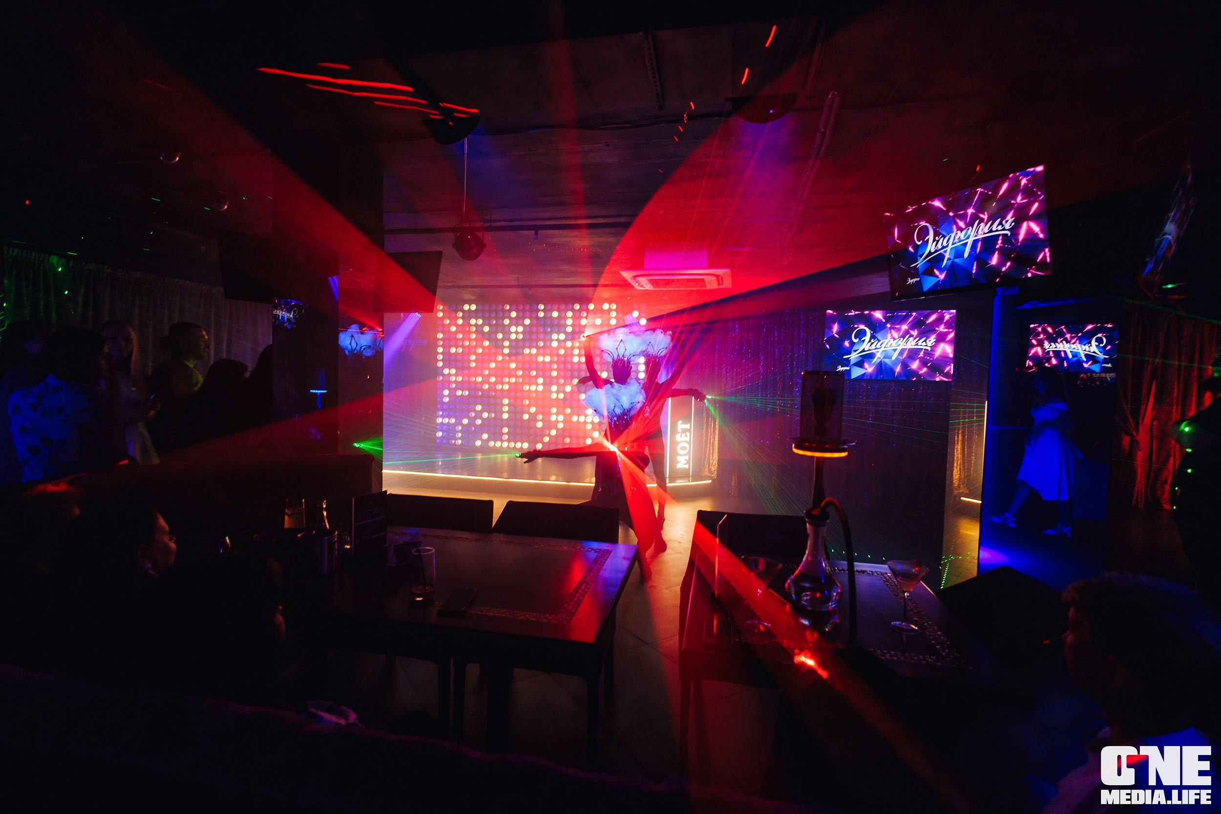 Фоторепортаж из караоке-клуба Эйфория. One Media Life: фоторепортажи, фотоотчеты с мероприятий и заведений