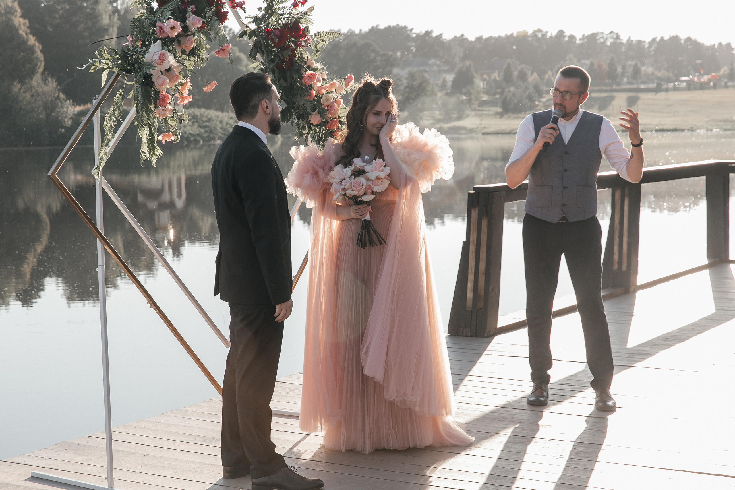 Свадебная фотосессия в усадьбе Суханово. Свадебный фотограф в Москве Элина Ларченкова. Фото, которые цепляют