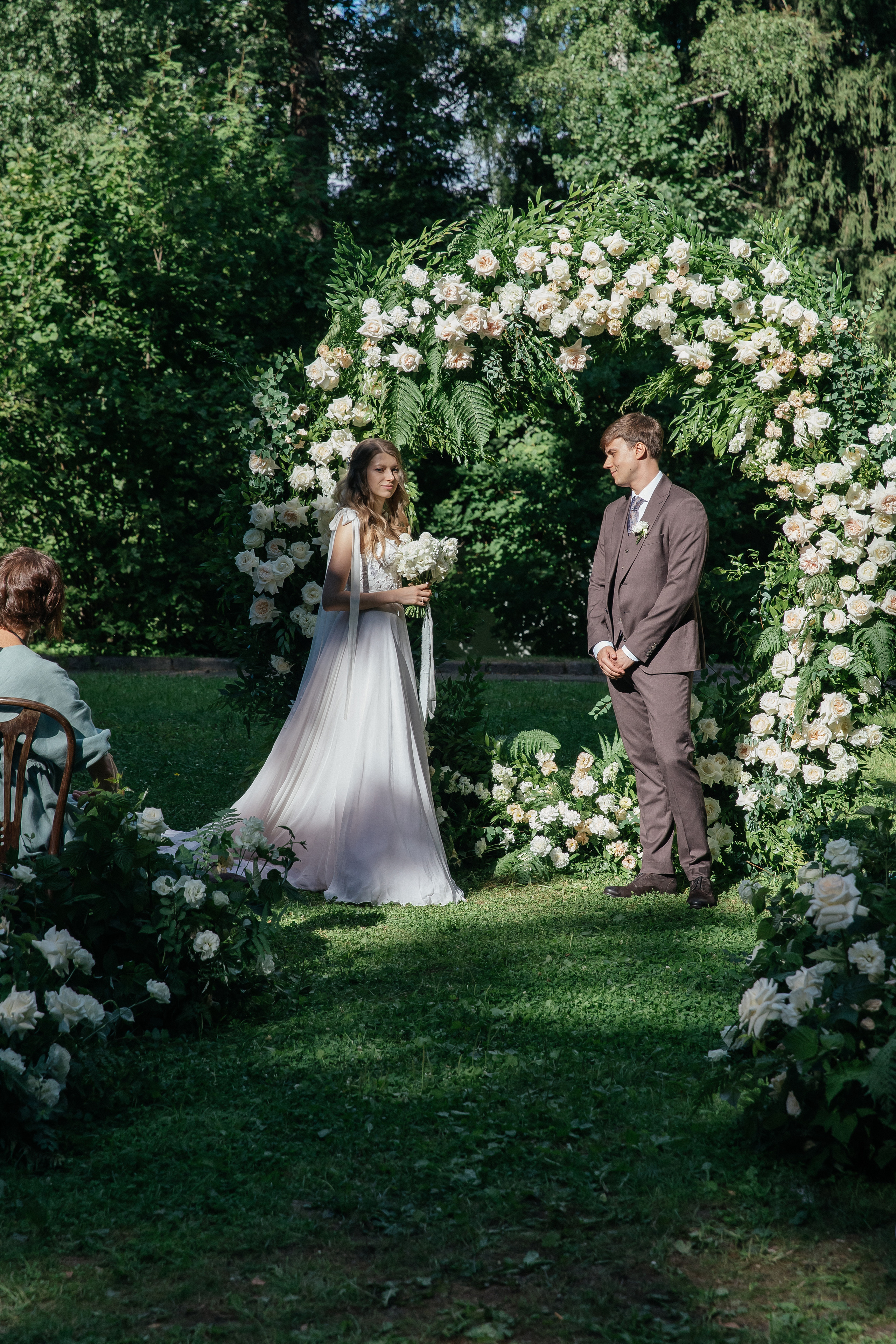Свадьба в шатре «Лесная дача». Свадебный фотограф в Москве Элина Ларченкова. Фото, которые цепляют