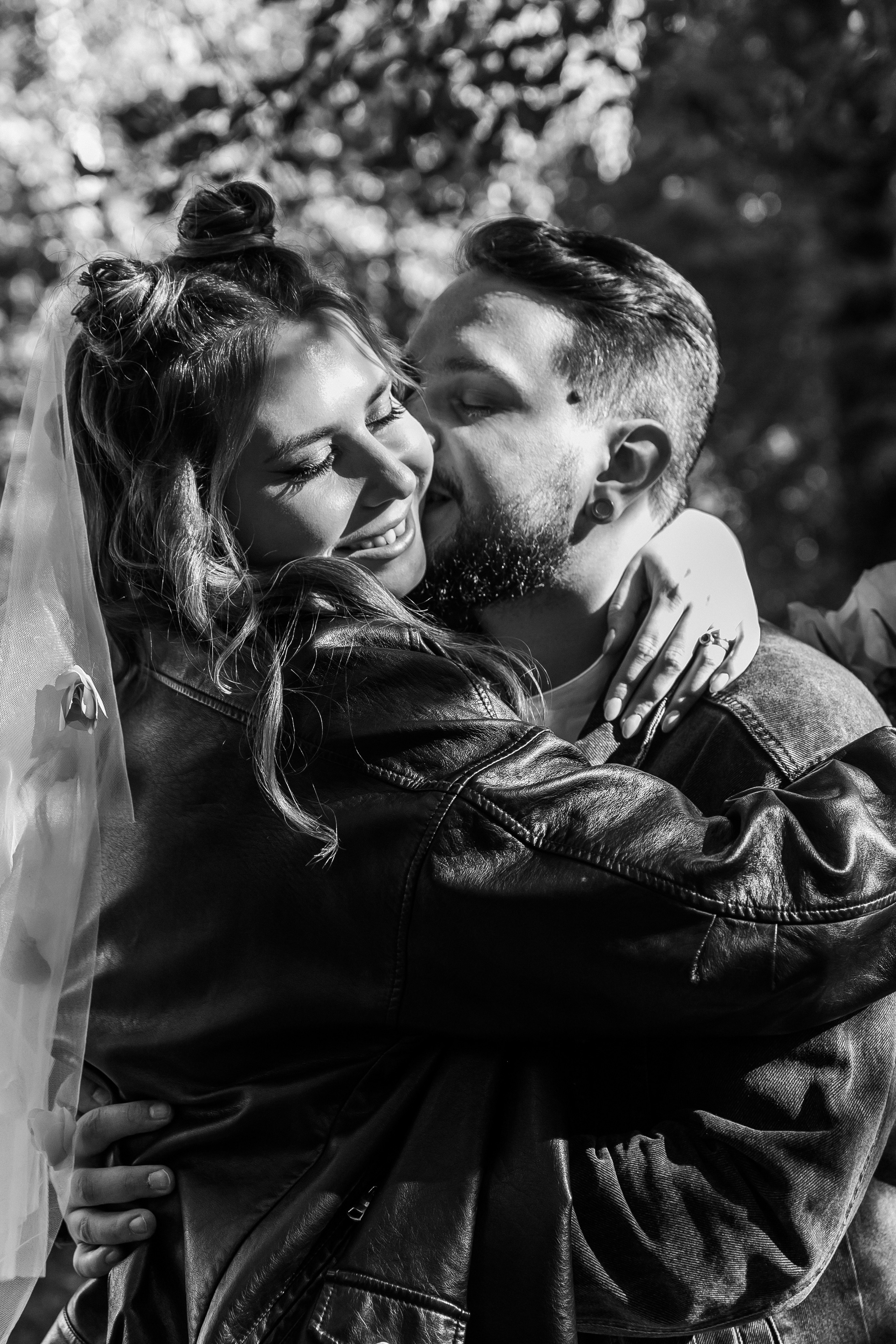 Свадебная фотосессия в усадьбе Суханово. Свадебный фотограф в Москве Элина Ларченкова. Фото, которые цепляют